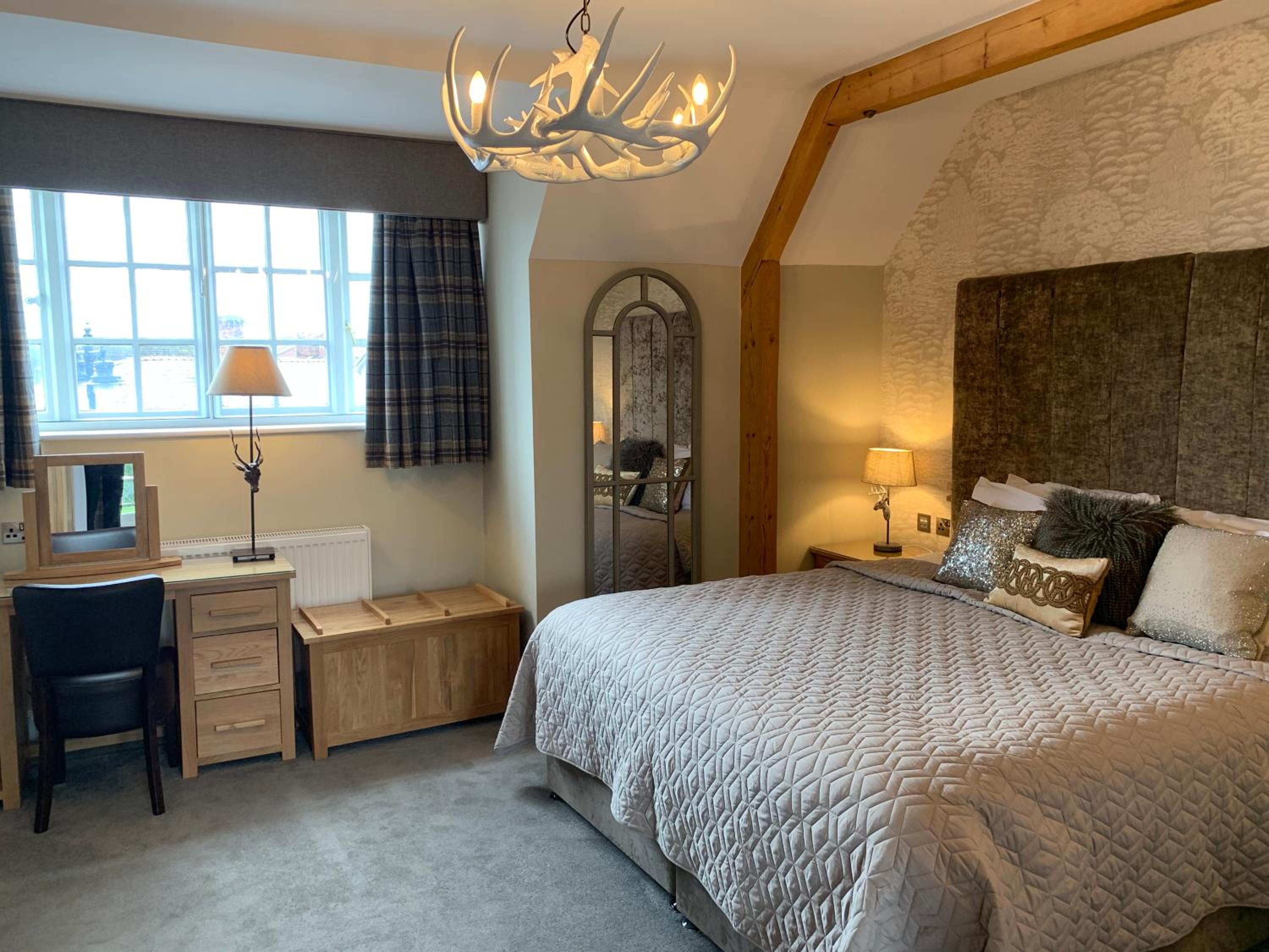 One-Bedroom Suite photo 2