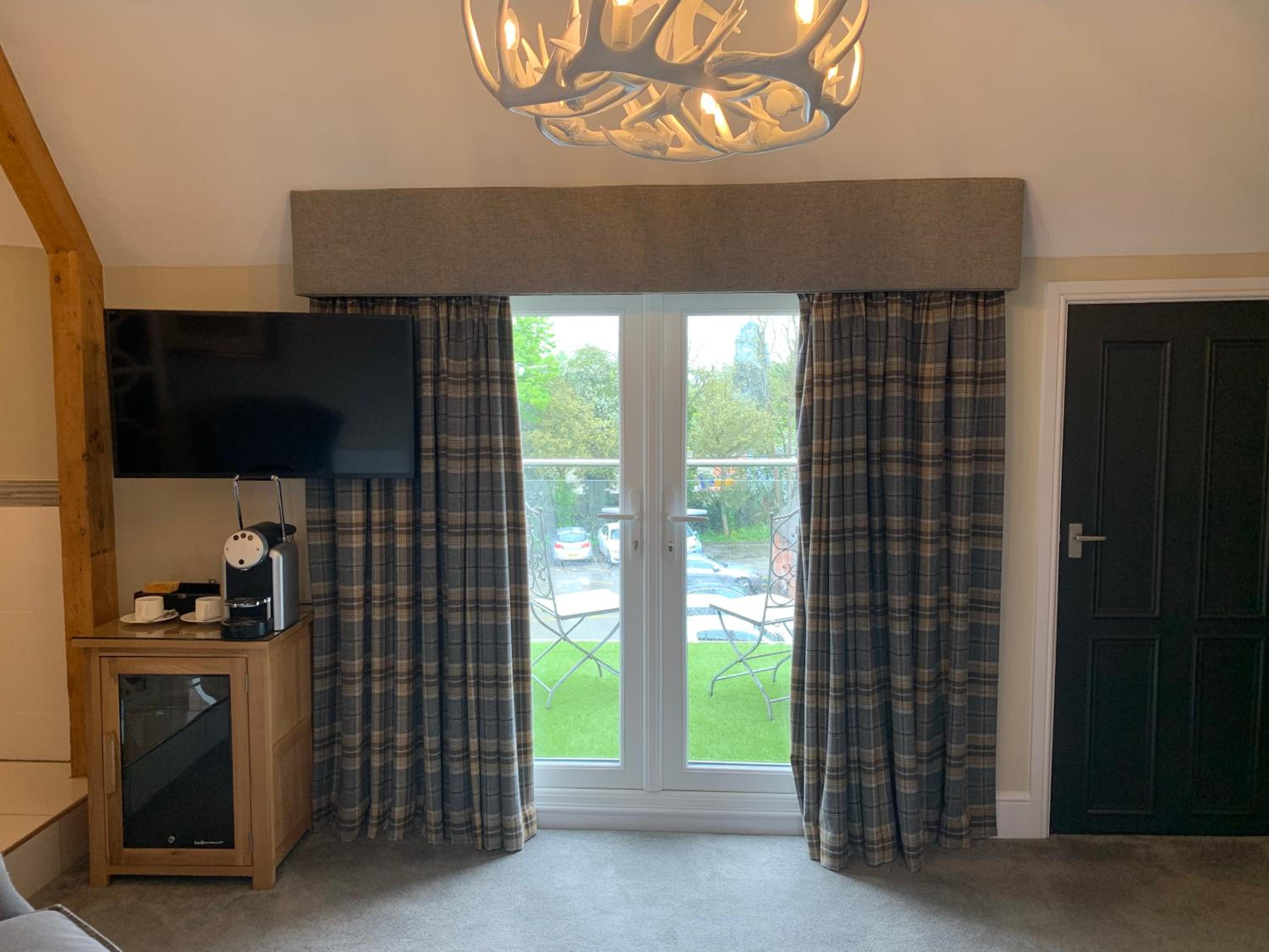 One-Bedroom Suite photo 3