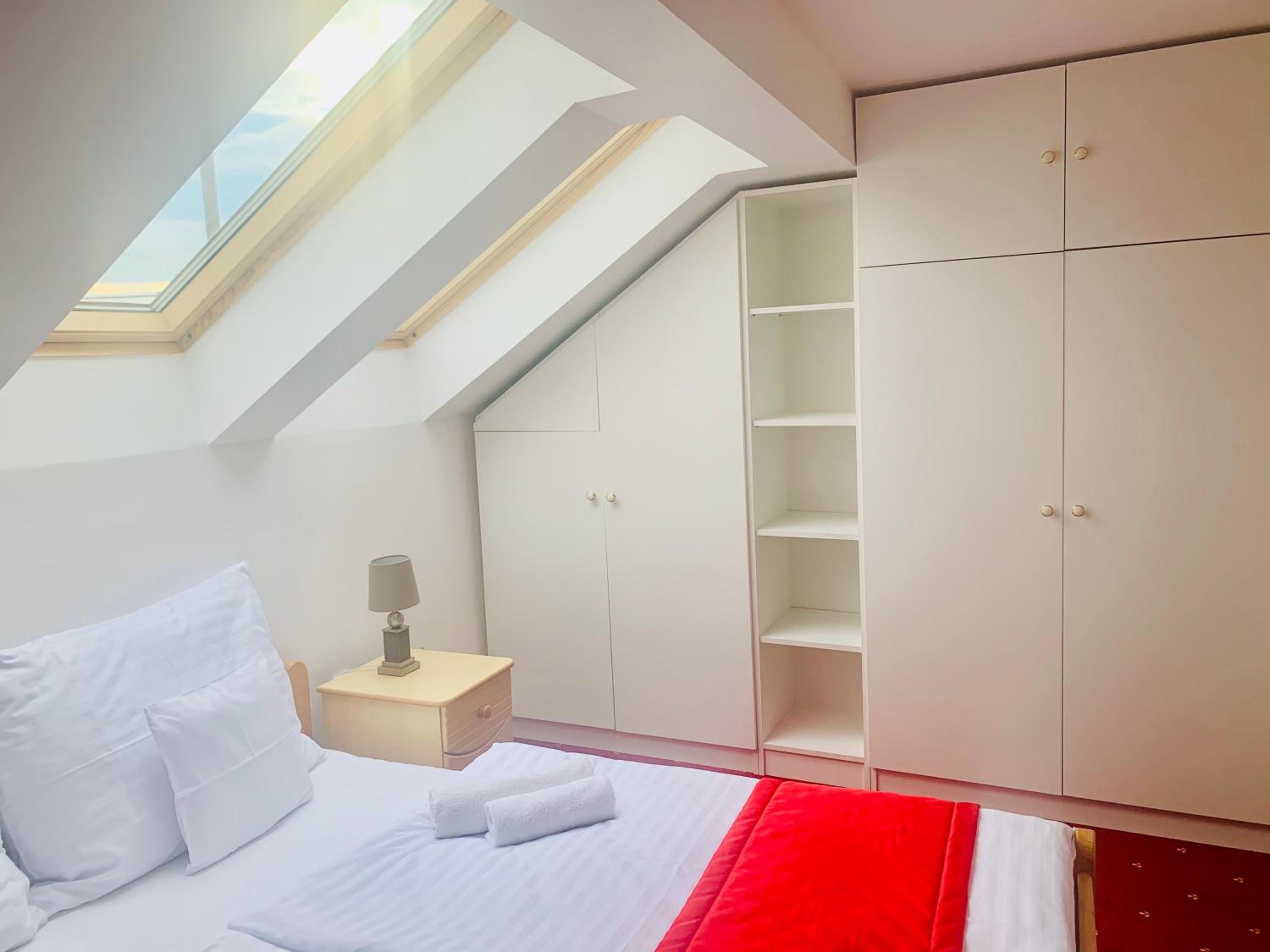 Standard Double Room - Photo 7