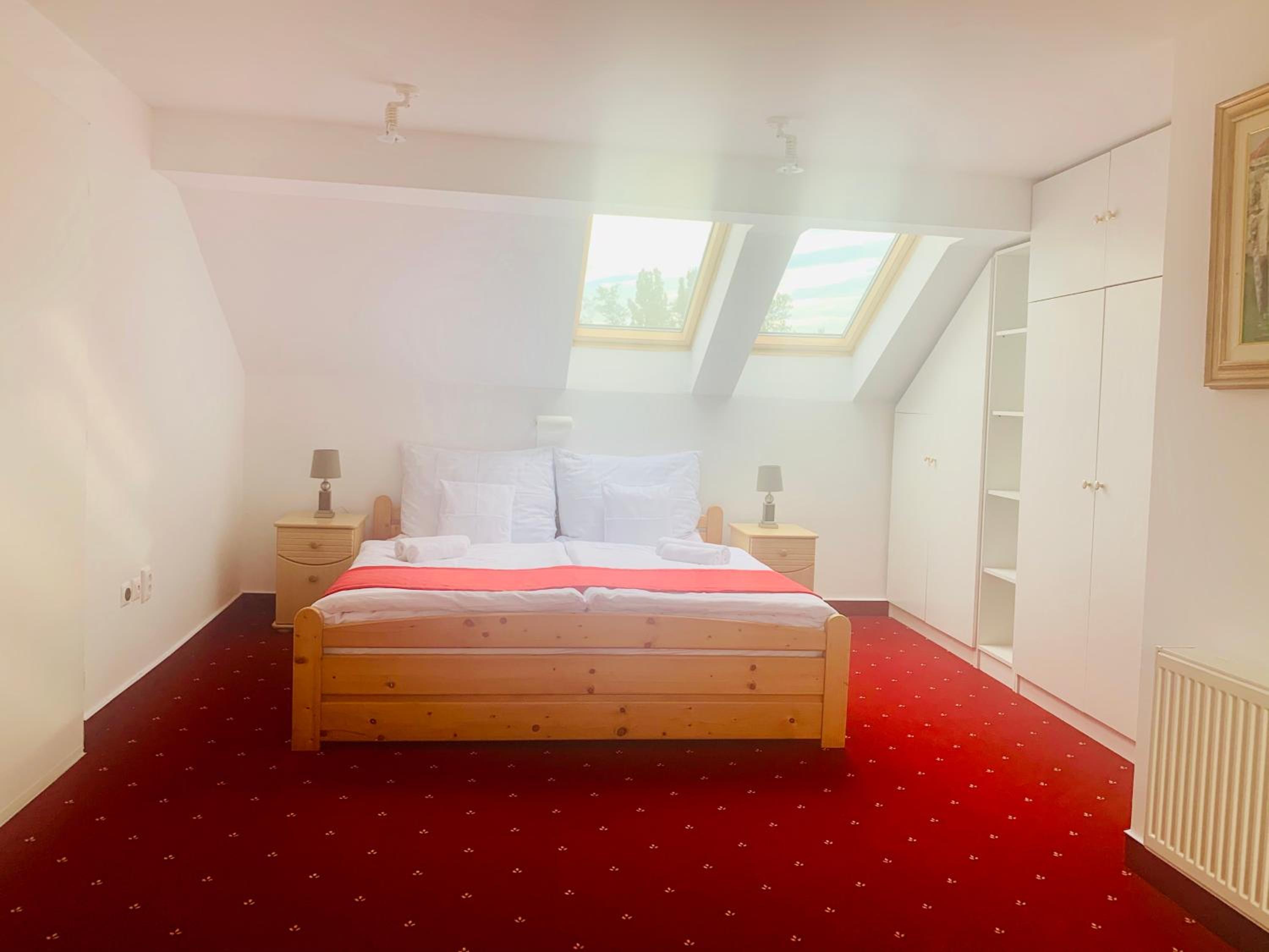 Standard Double Room - Photo 6