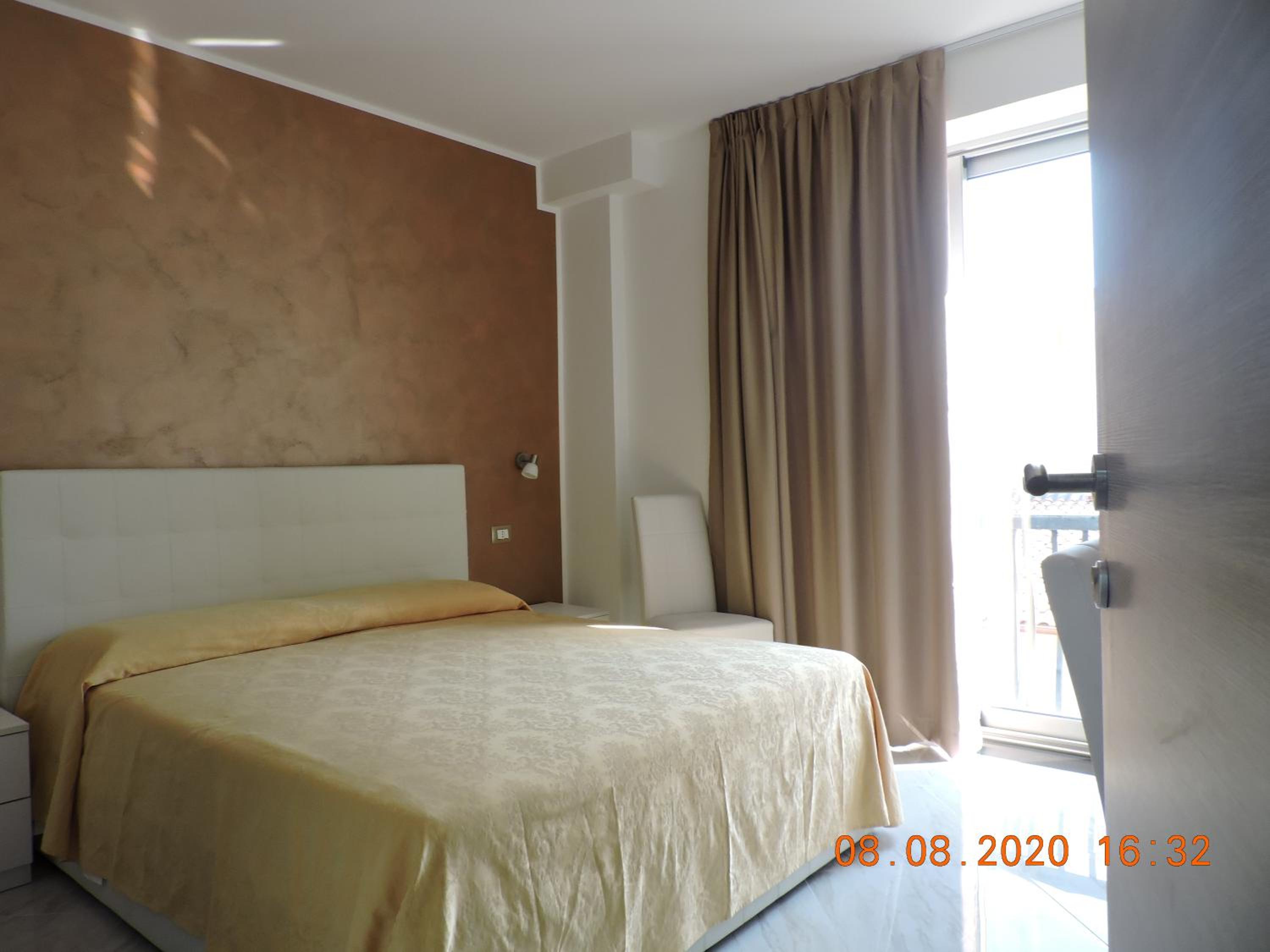 Double Room with Balcony photo 2