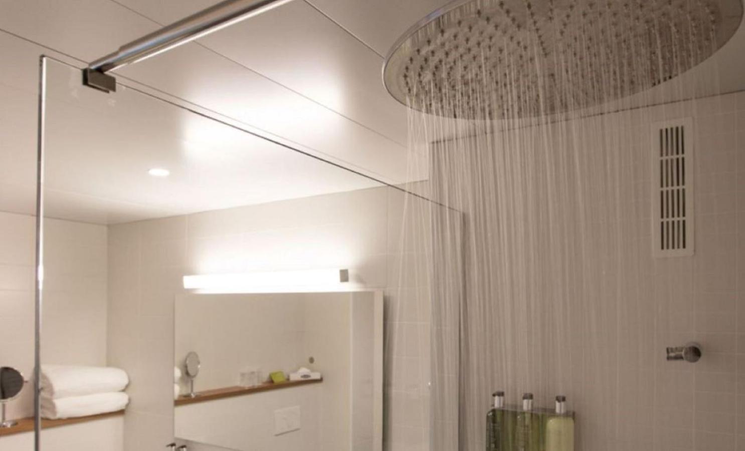 Standard Double or Twin Room - Photo 7