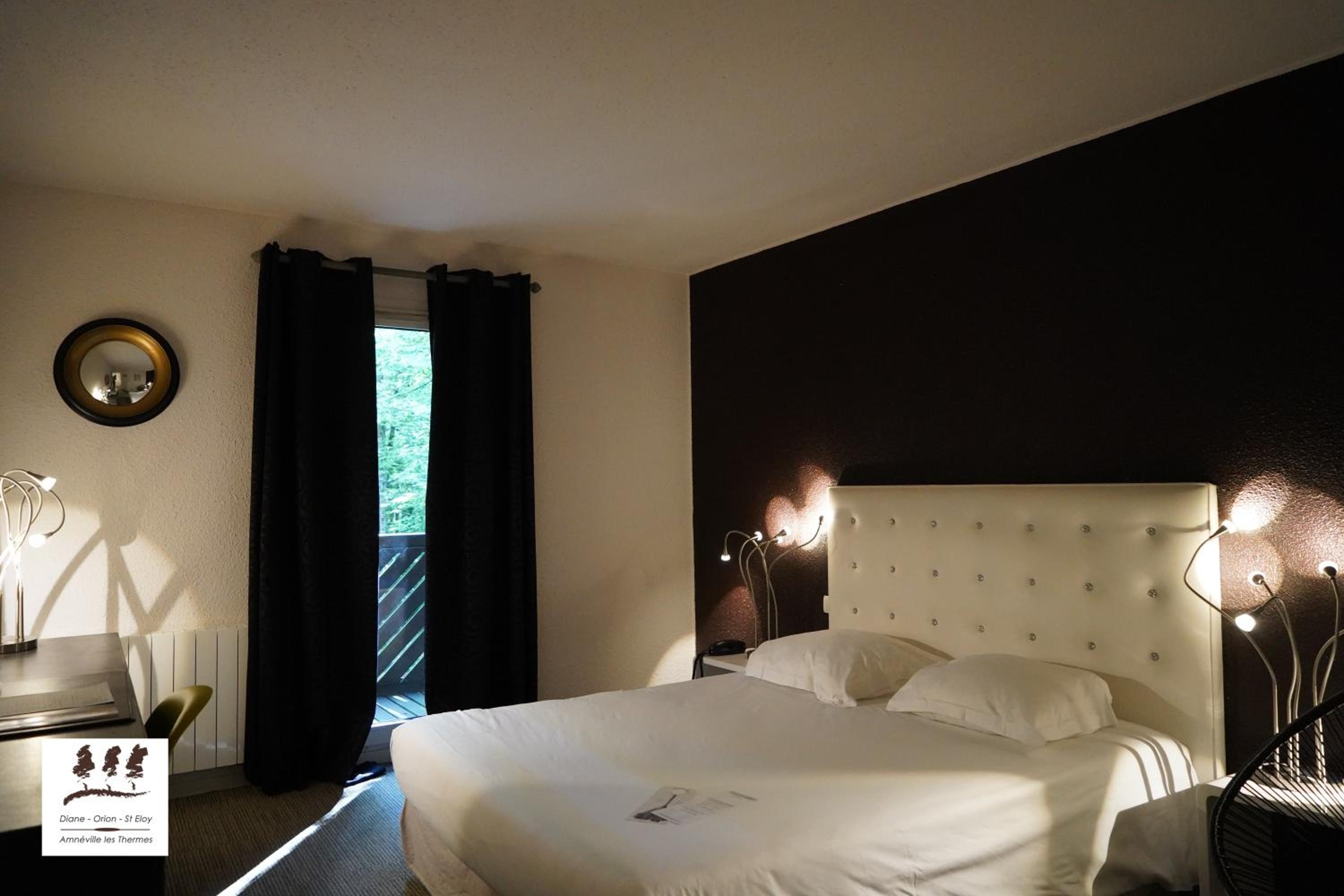 Double Room - Photo 2