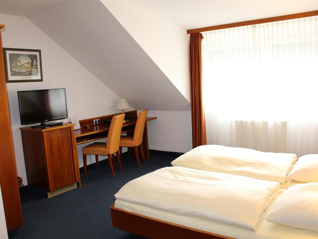 Economy Double Room