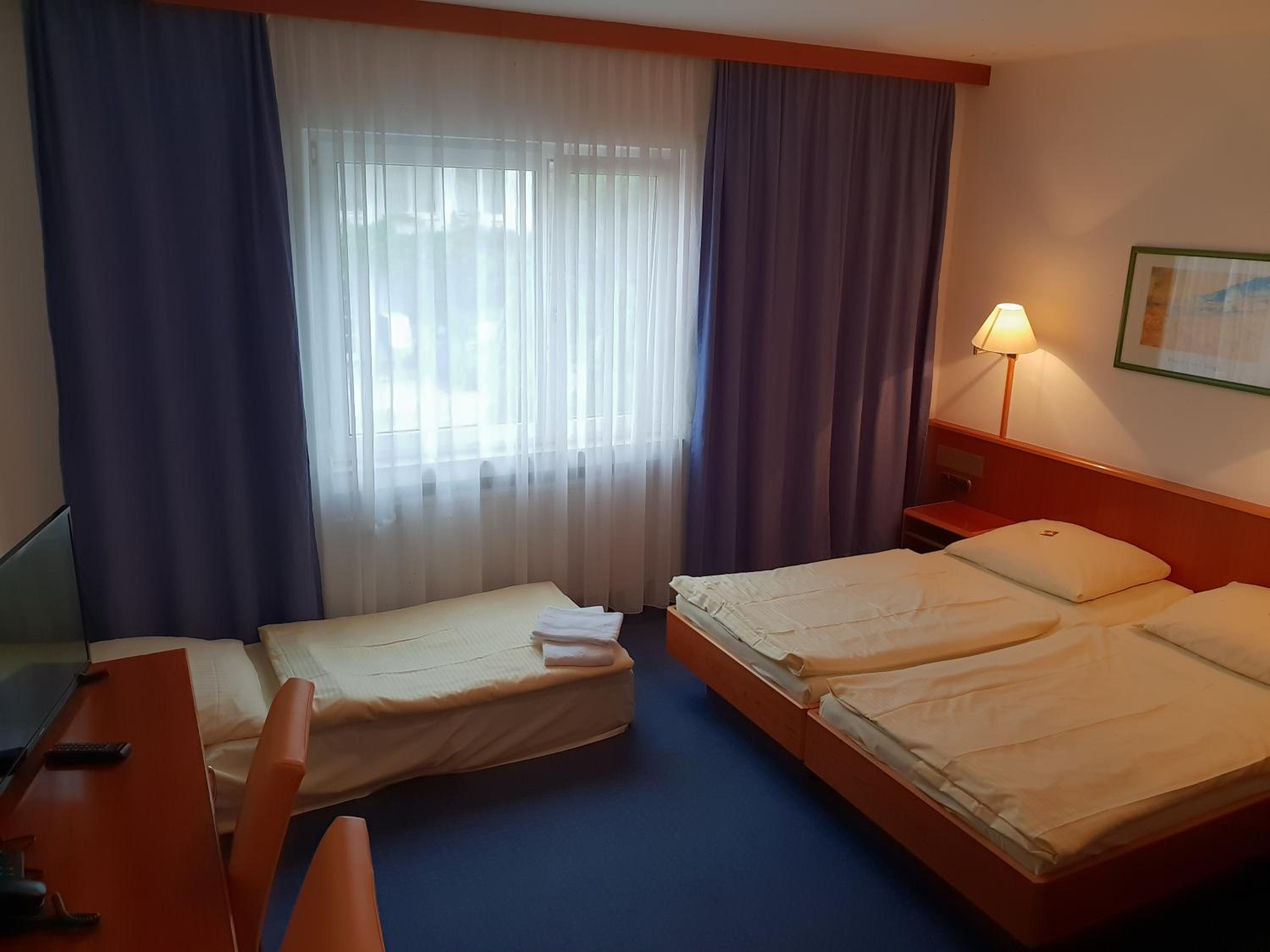 Triple Room with Private Bathroom