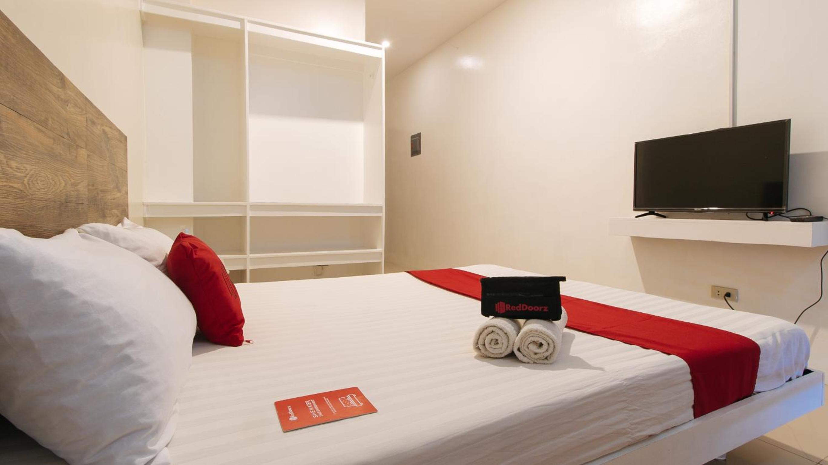 Standard Double Room - Photo 6