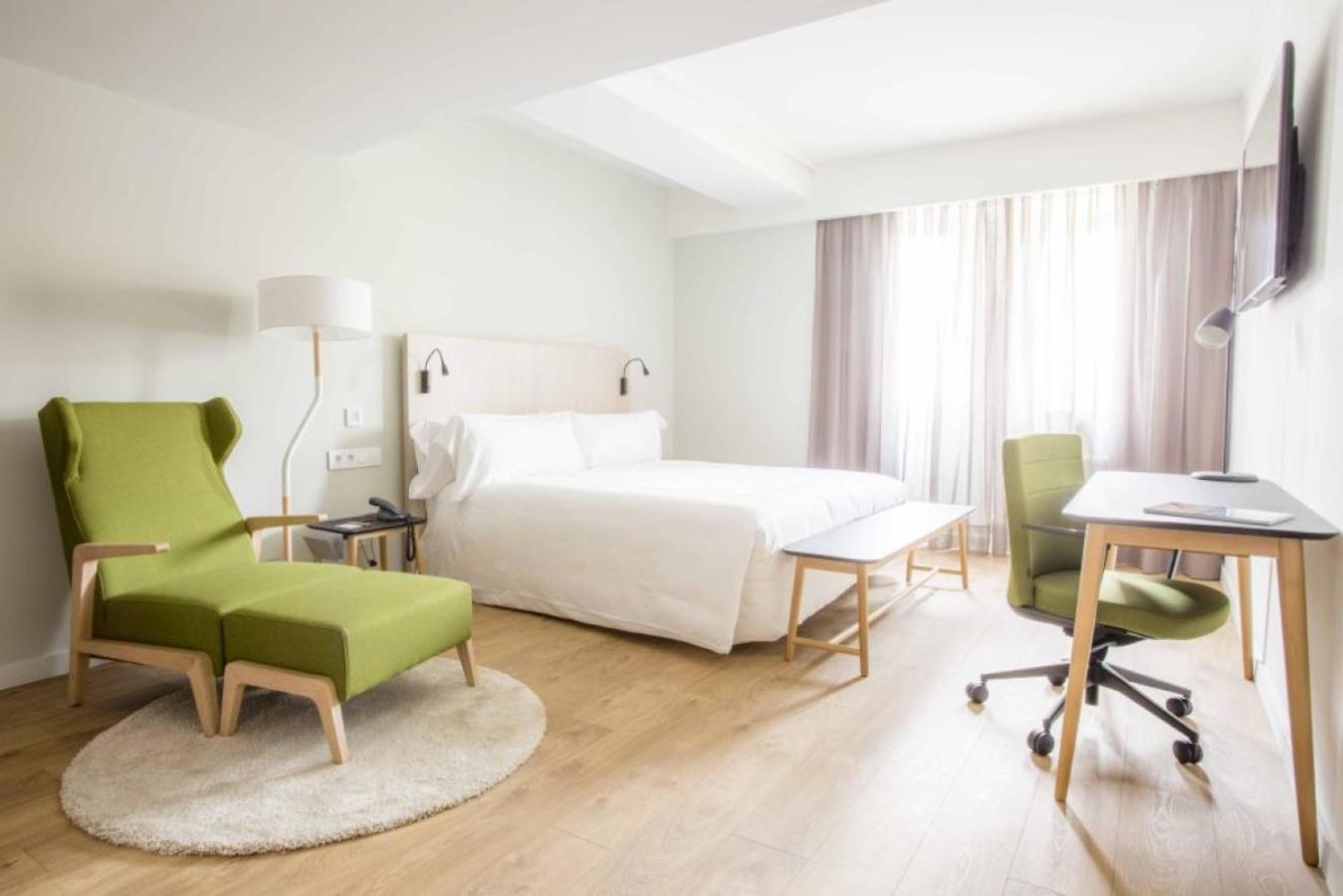 Superior Double or Twin Room - Photo 2