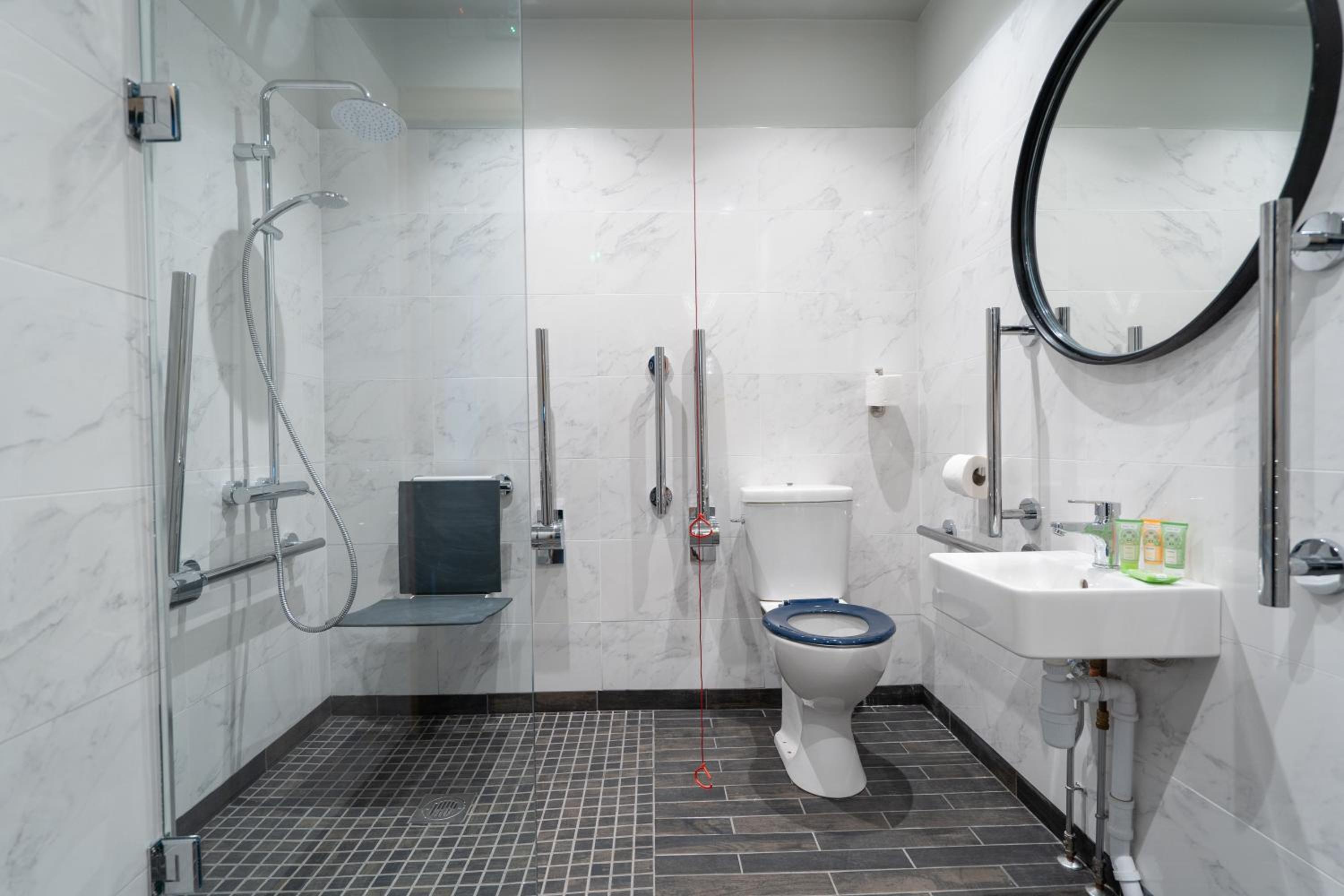 Double Room - Disability Access - Photo 2