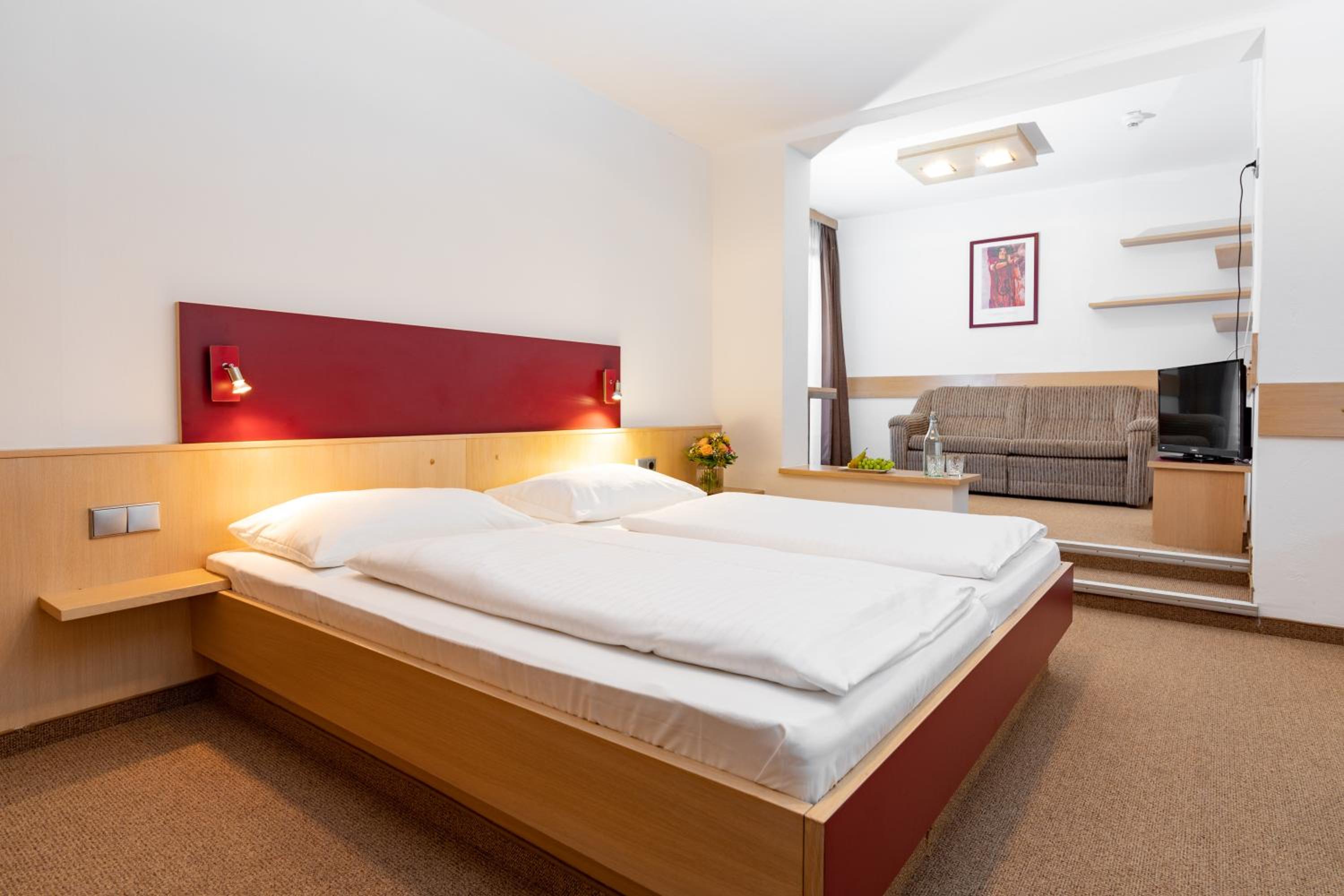 Standard Double Room - Photo 1