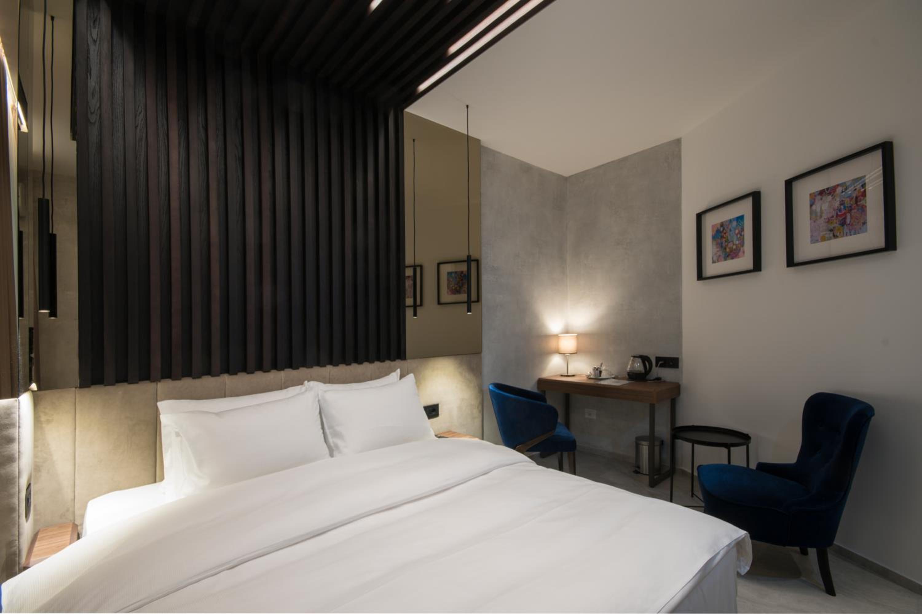 Standard Double Room - Photo 5