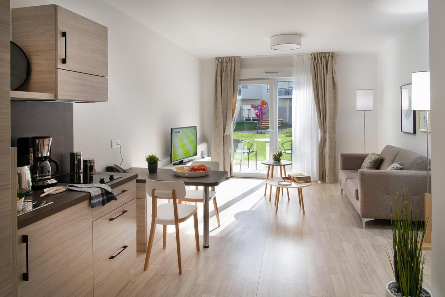 One-Bedroom Apartment - Photo 5