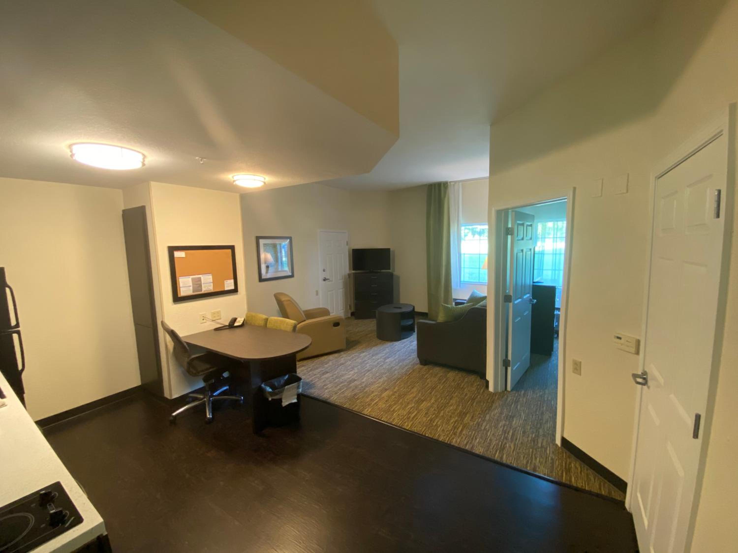 One-Bedroom King Suite with Sofa Bed - Photo 5
