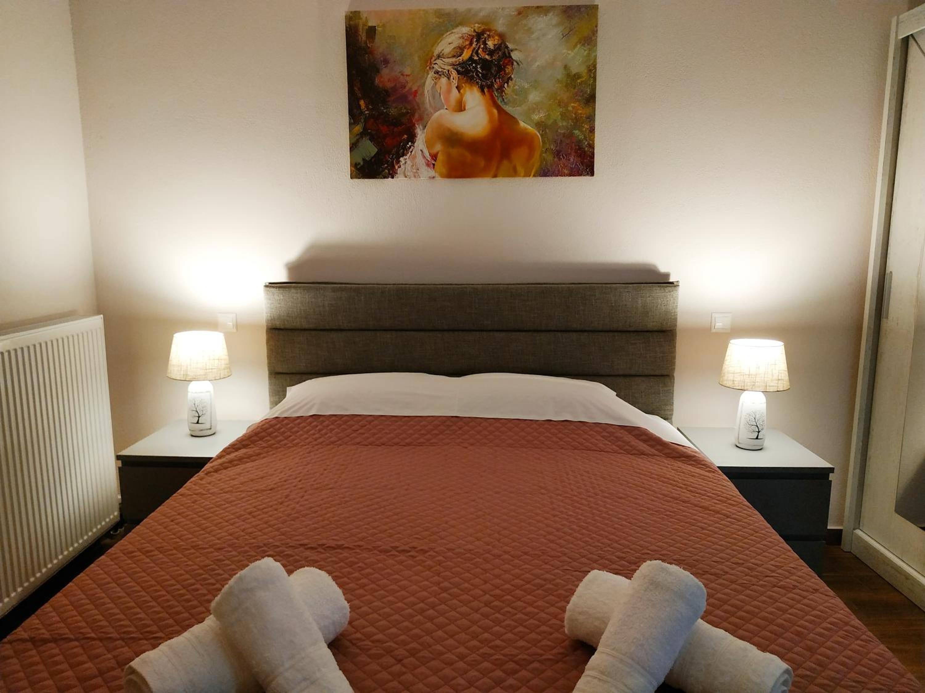 Two-Bedroom Apartment - Photo 11