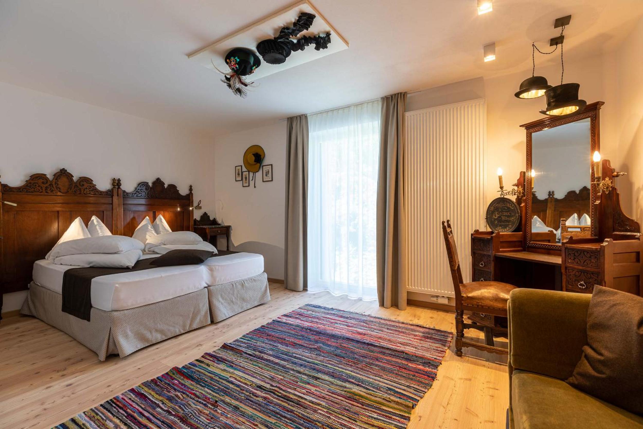 Deluxe Double Room with Mountain View