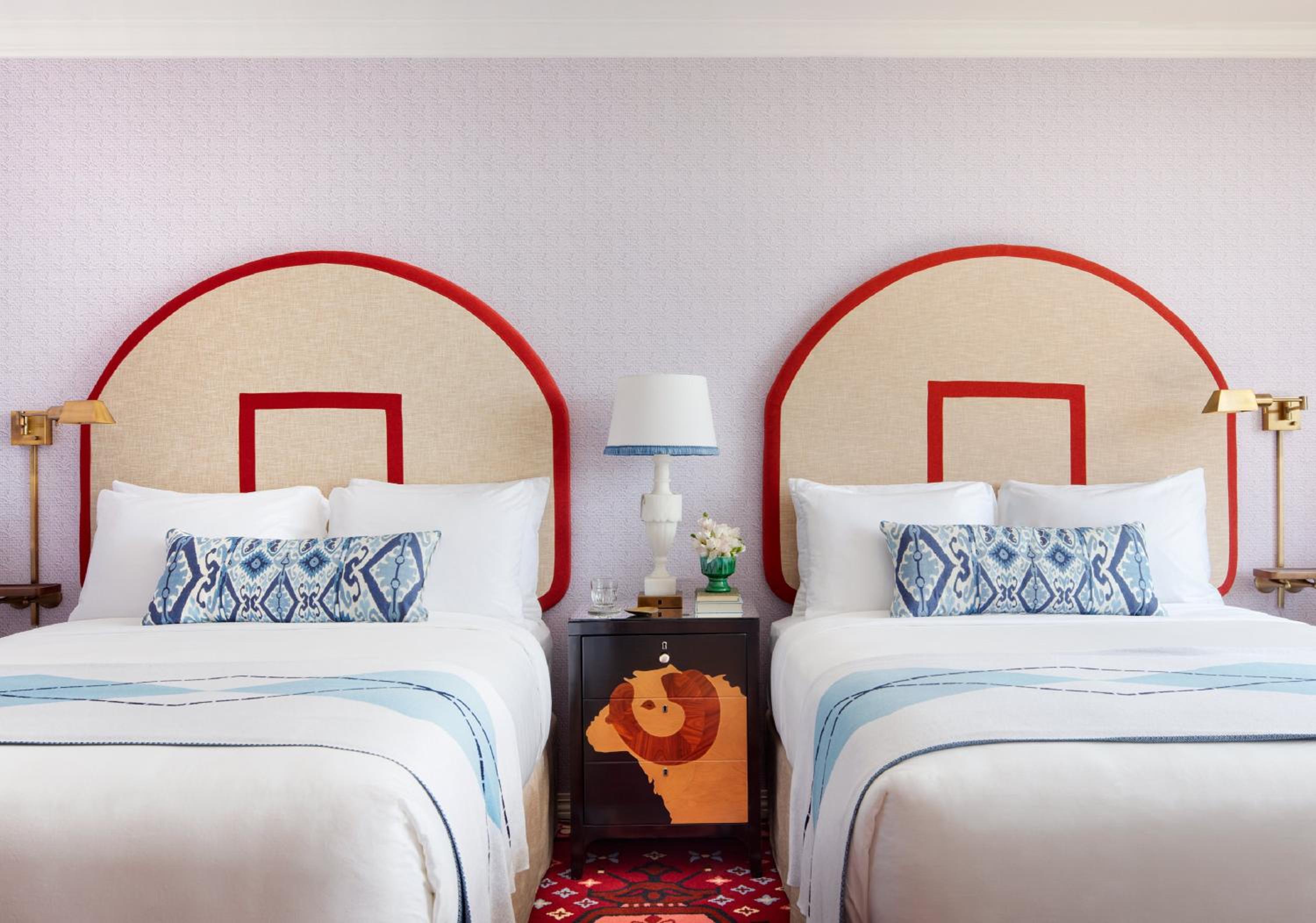 Graduate Queen Room with Two Queen Beds and Balcony - Photo 5