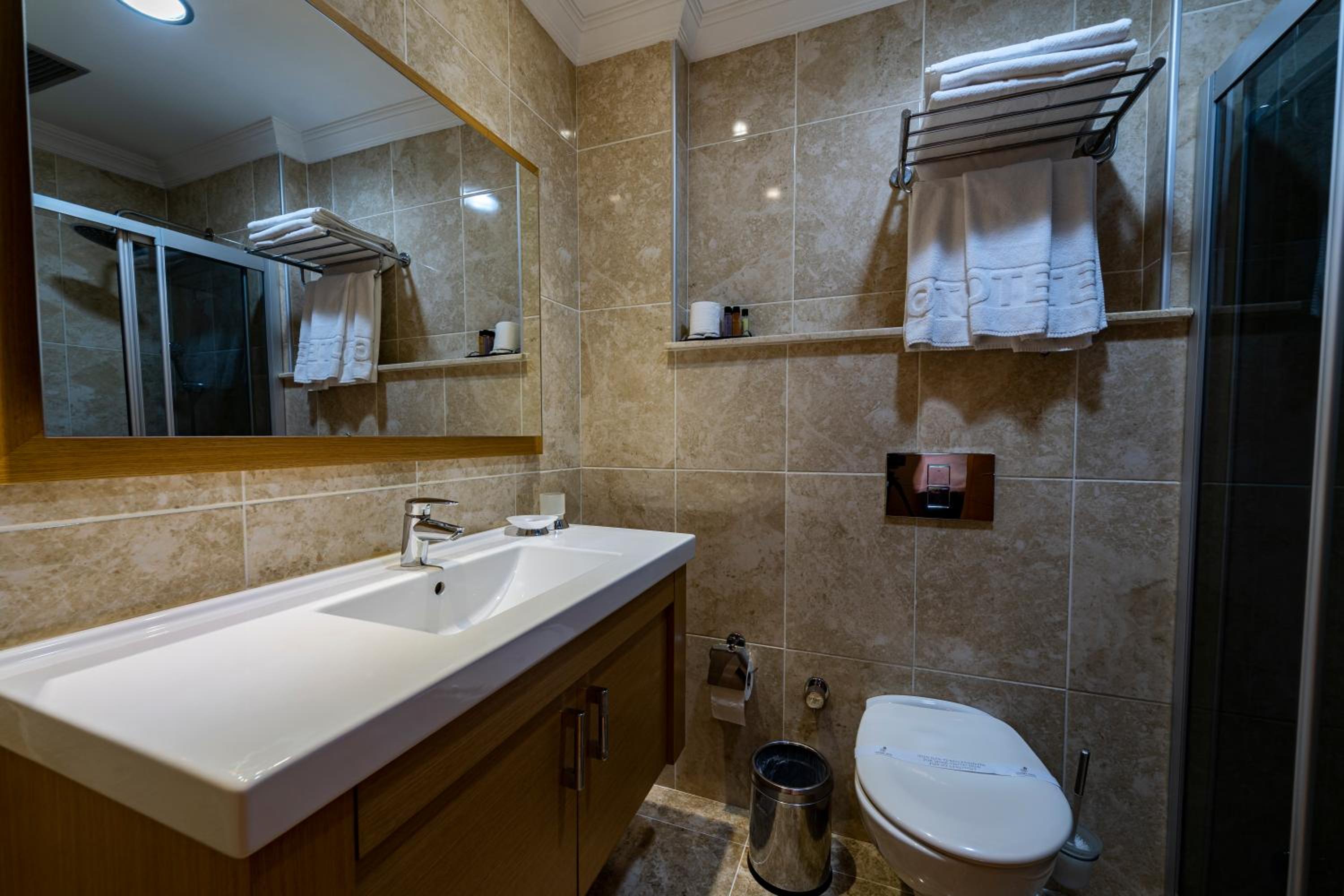 Superior Triple Room photo 3