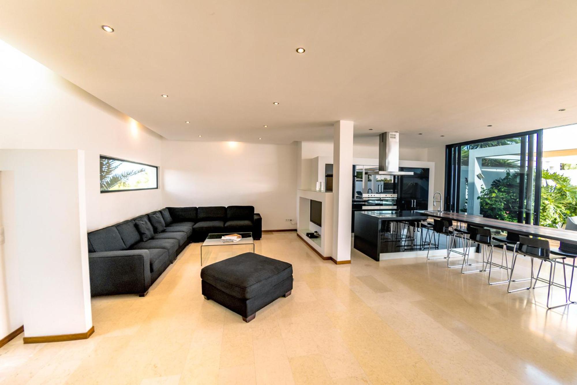 Villa de Tres Habitaciones