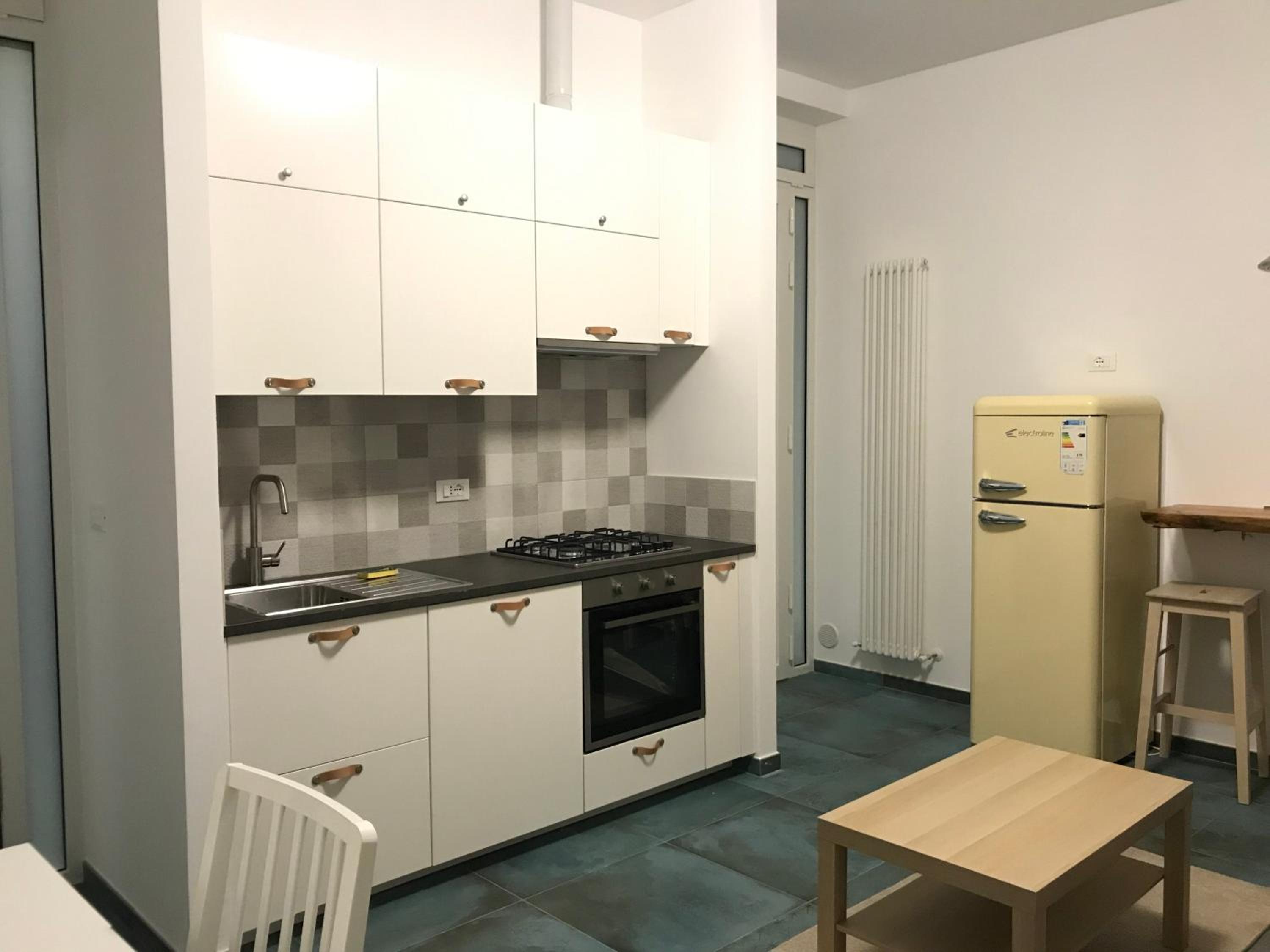 One-Bedroom Apartment - Photo 3
