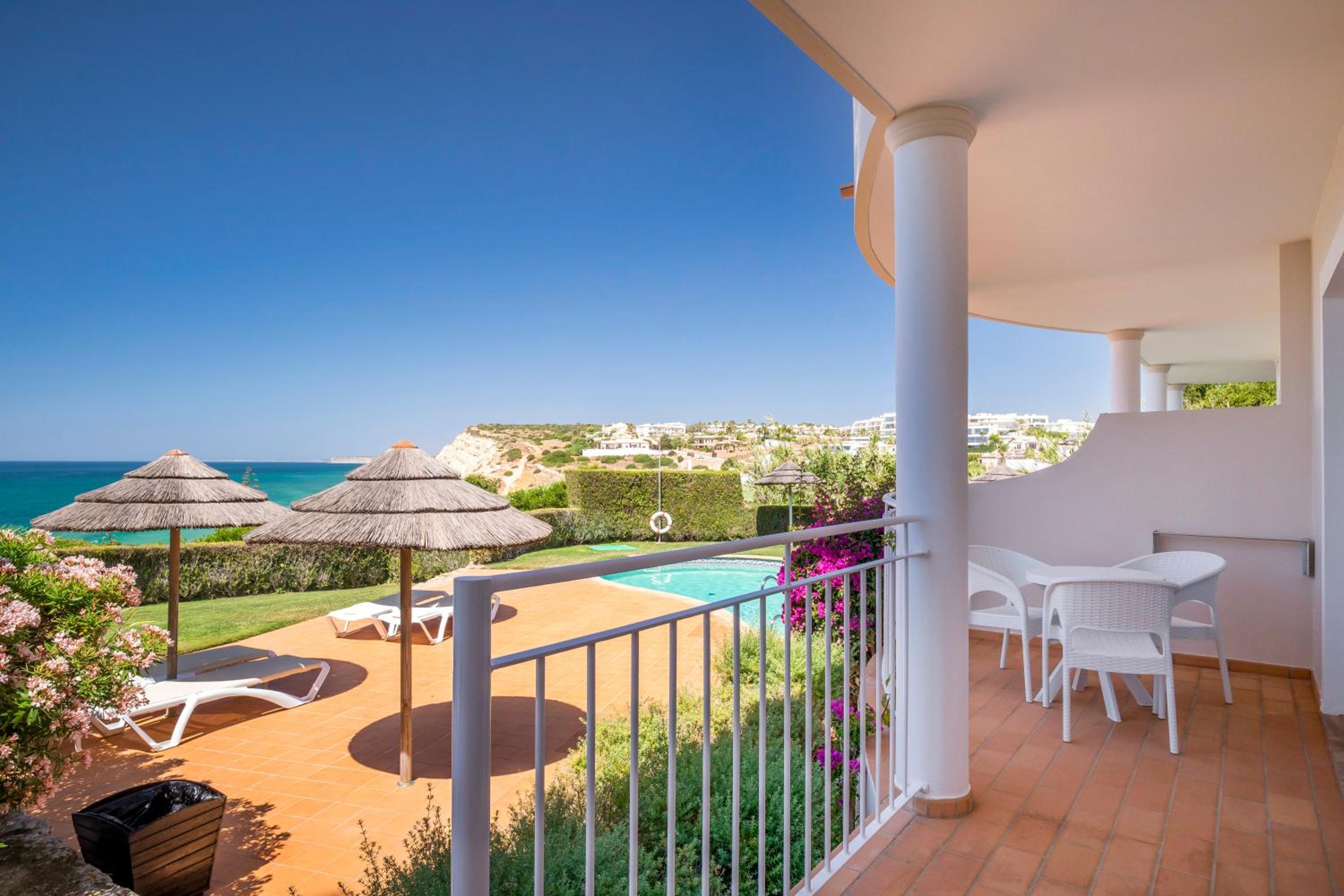 Premium One-Bedroom Apartment with Sea View - Photo 19