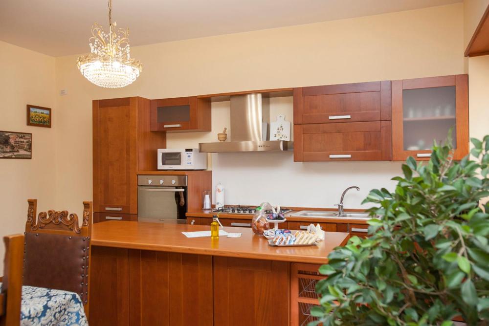 Two-Bedroom House - Photo 26