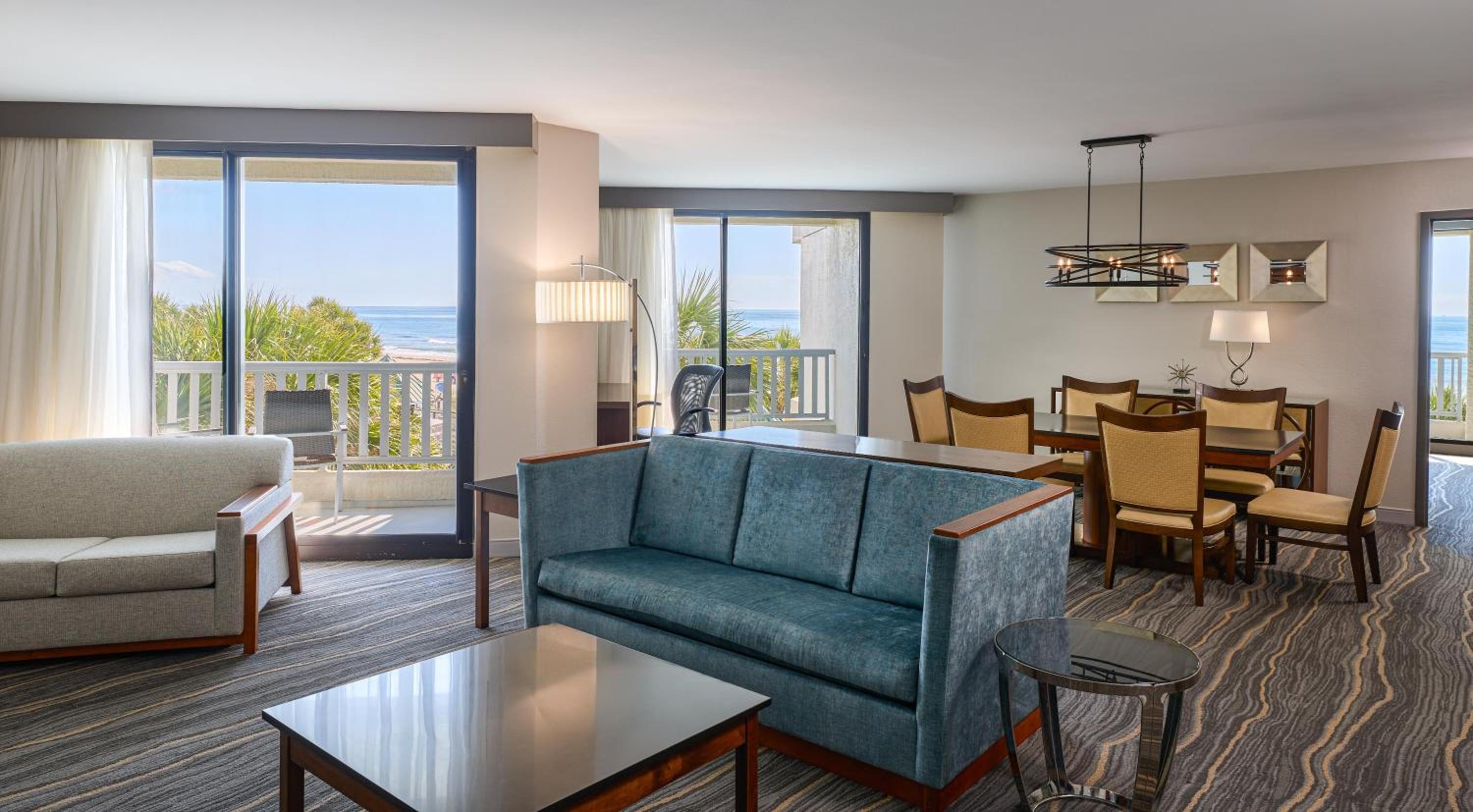 One-Bedroom King Suite with Partial Ocean View