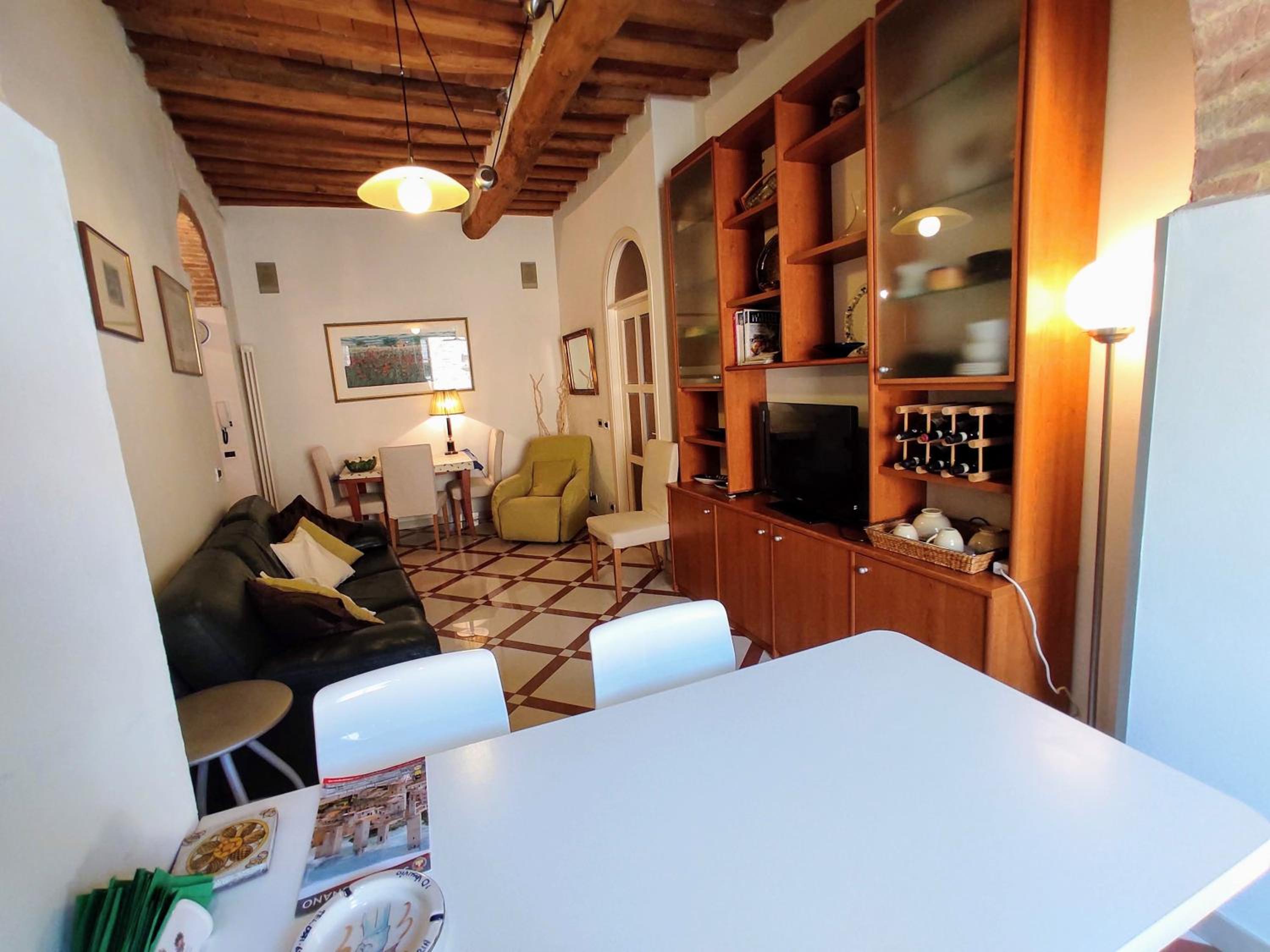 Apartment photo 3