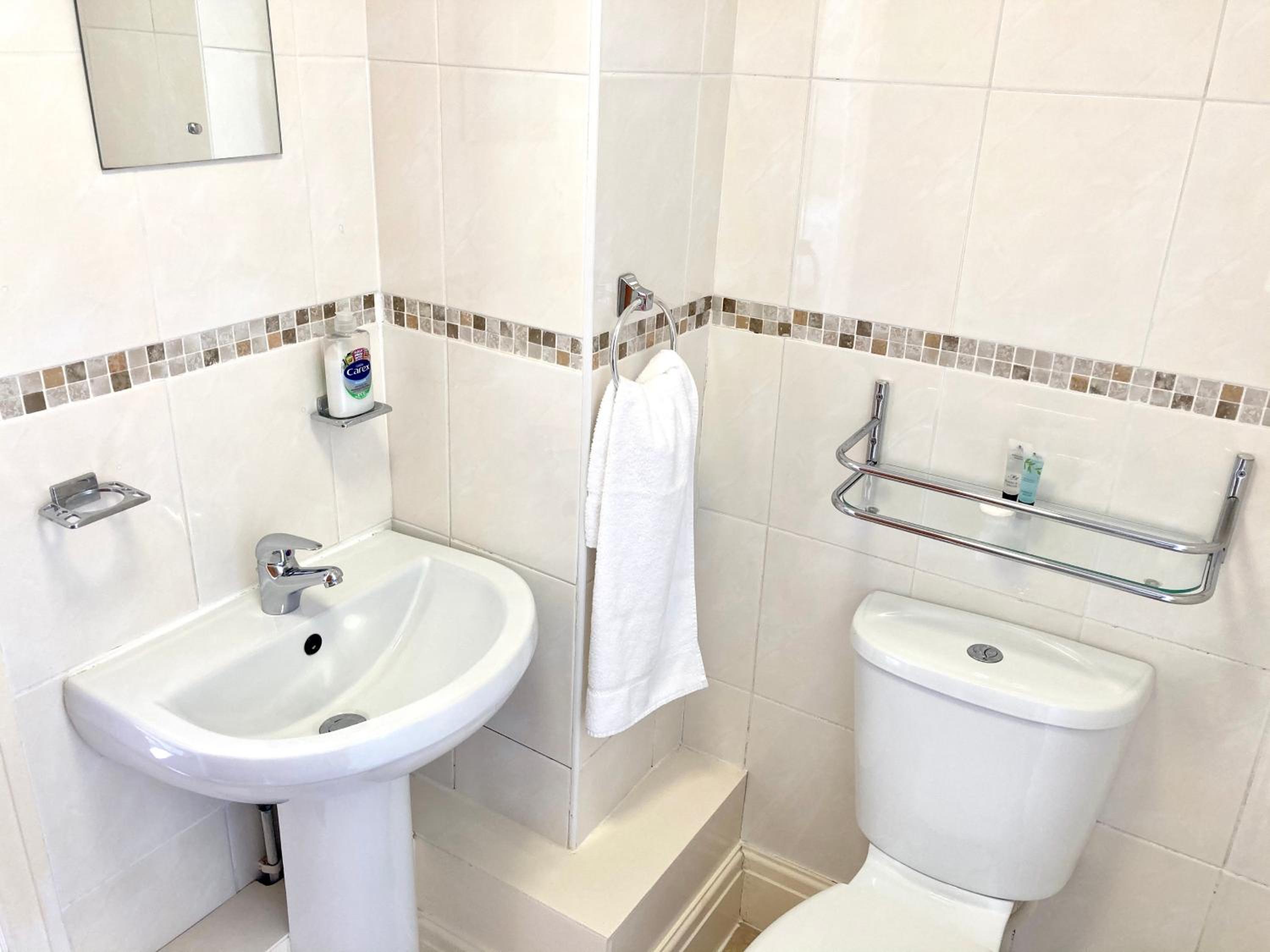 Double Room - Ground Floor photo 2