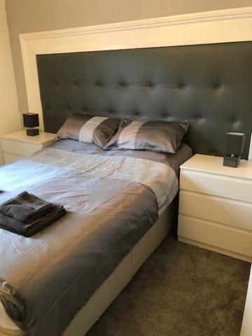 Double Room With Shared Bathroom (No Kitchen) photo 1