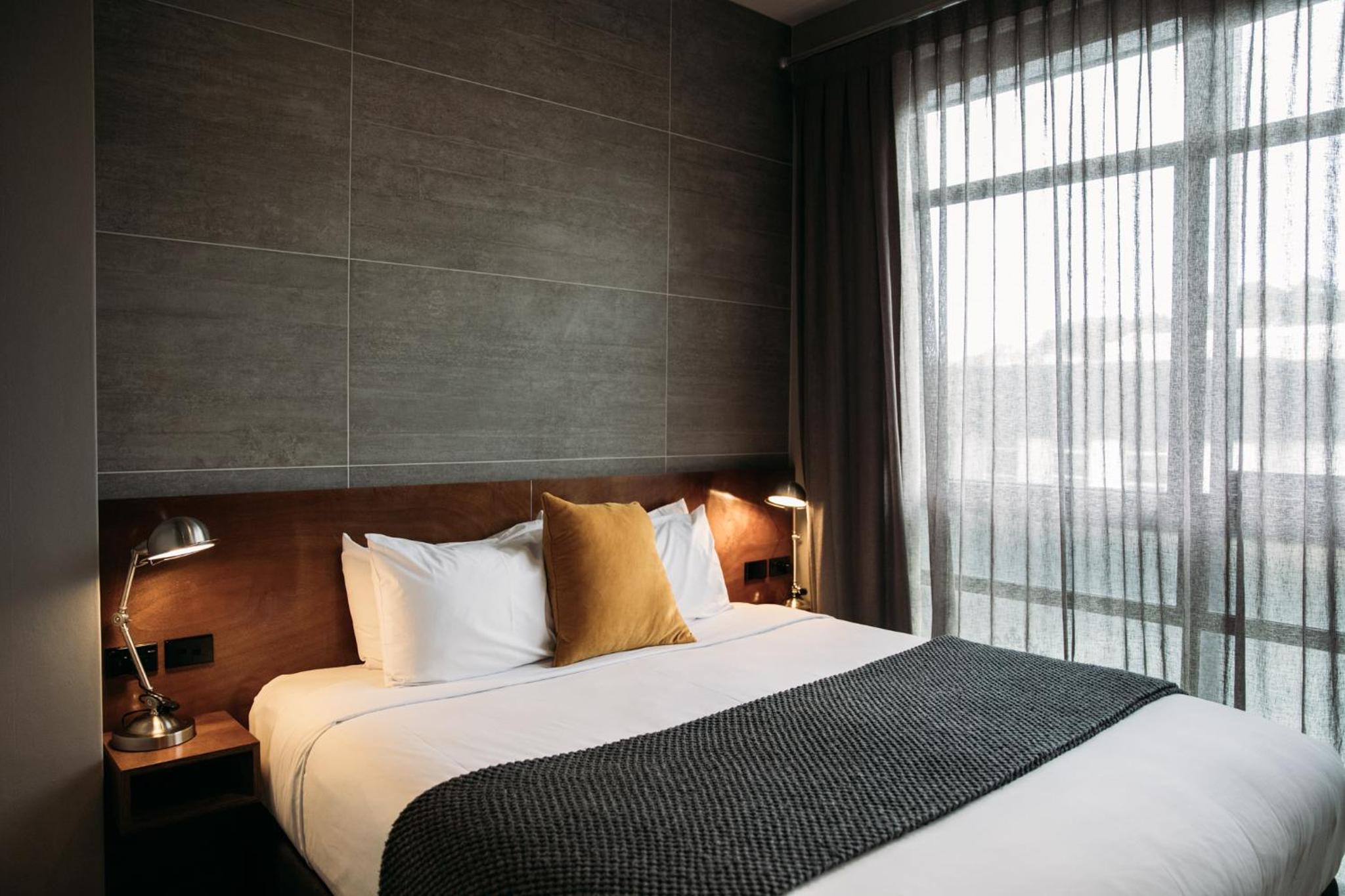Left Wing Spa Suite