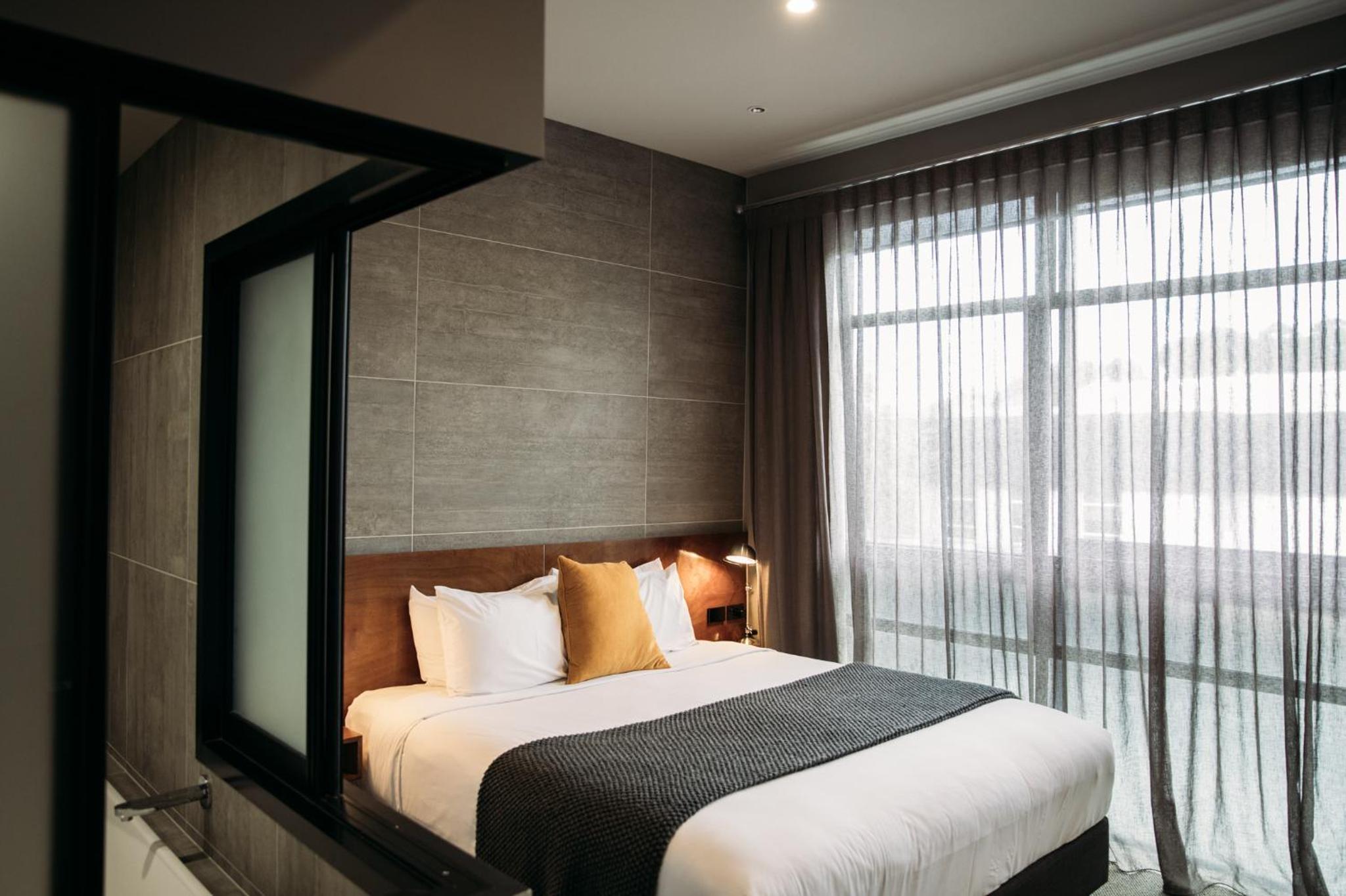 Left Wing Spa Suite