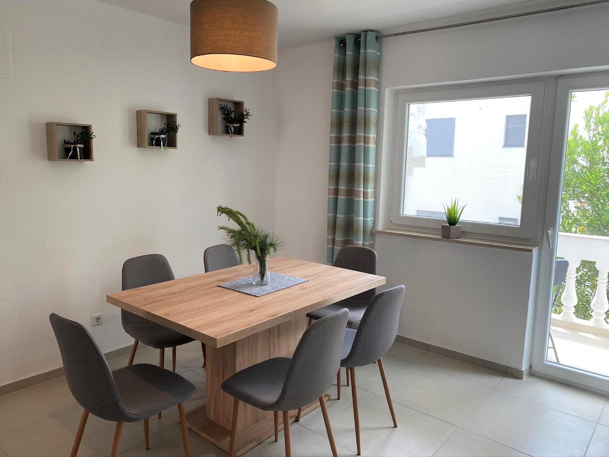 One-Bedroom Apartment - Photo 12