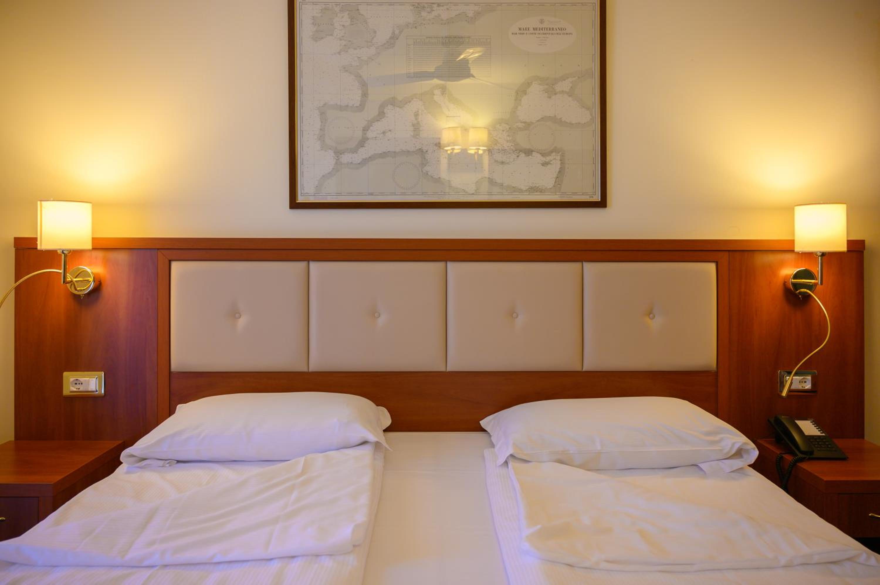 Economy Double or Twin Room - Photo 3