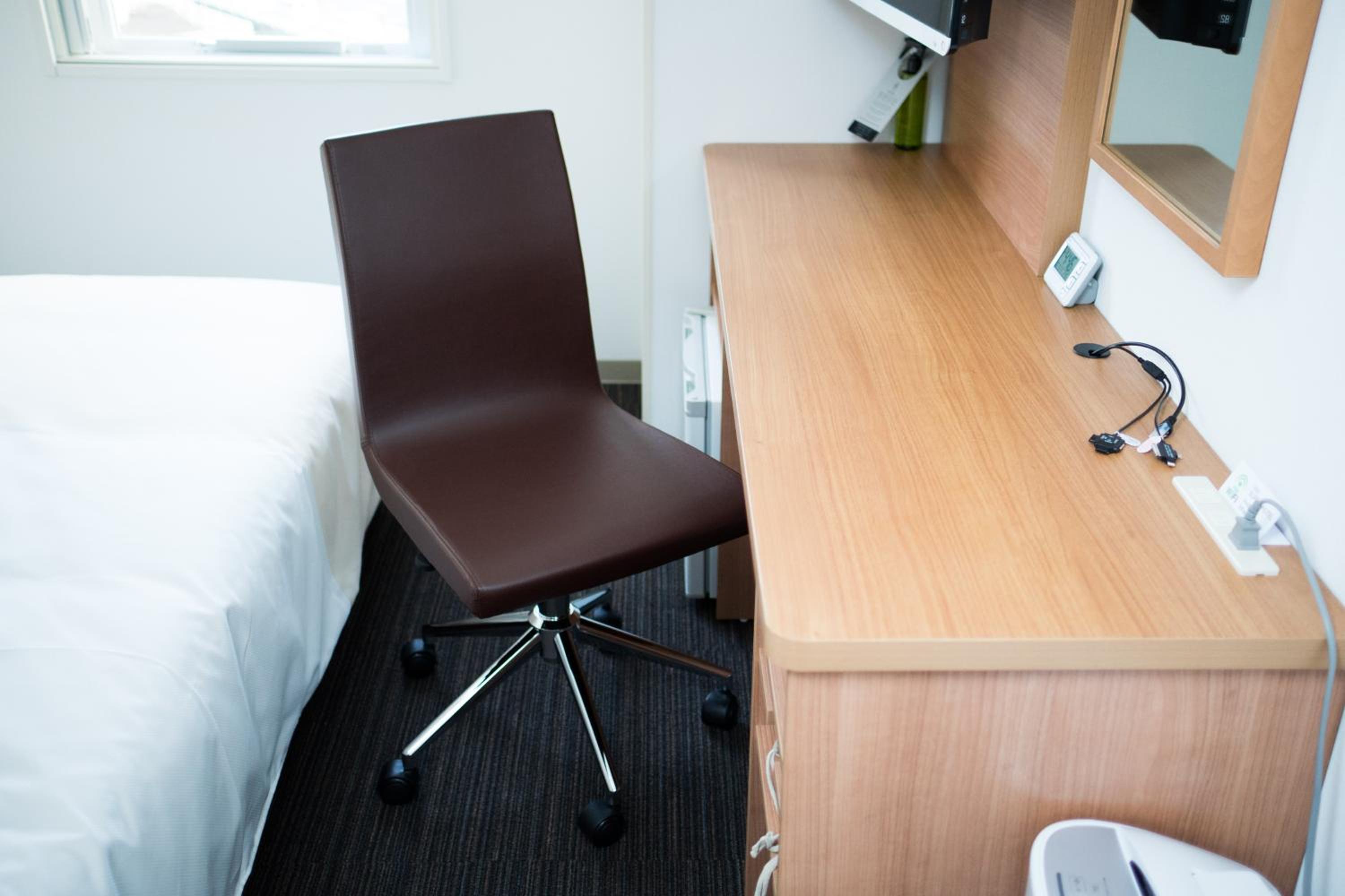 Standard Double Room - Smoking - Photo 10