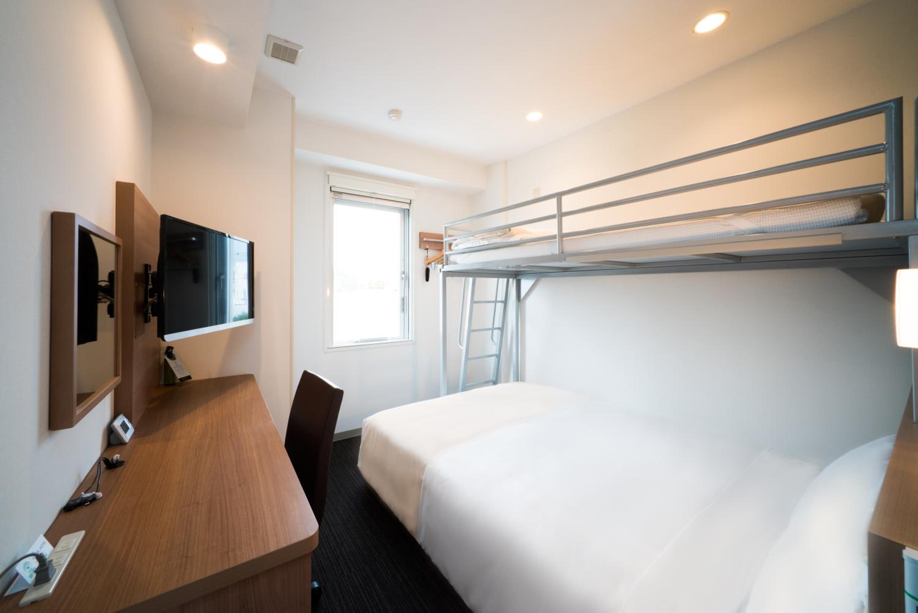 Double Room with Mountain View - Non-Smoking