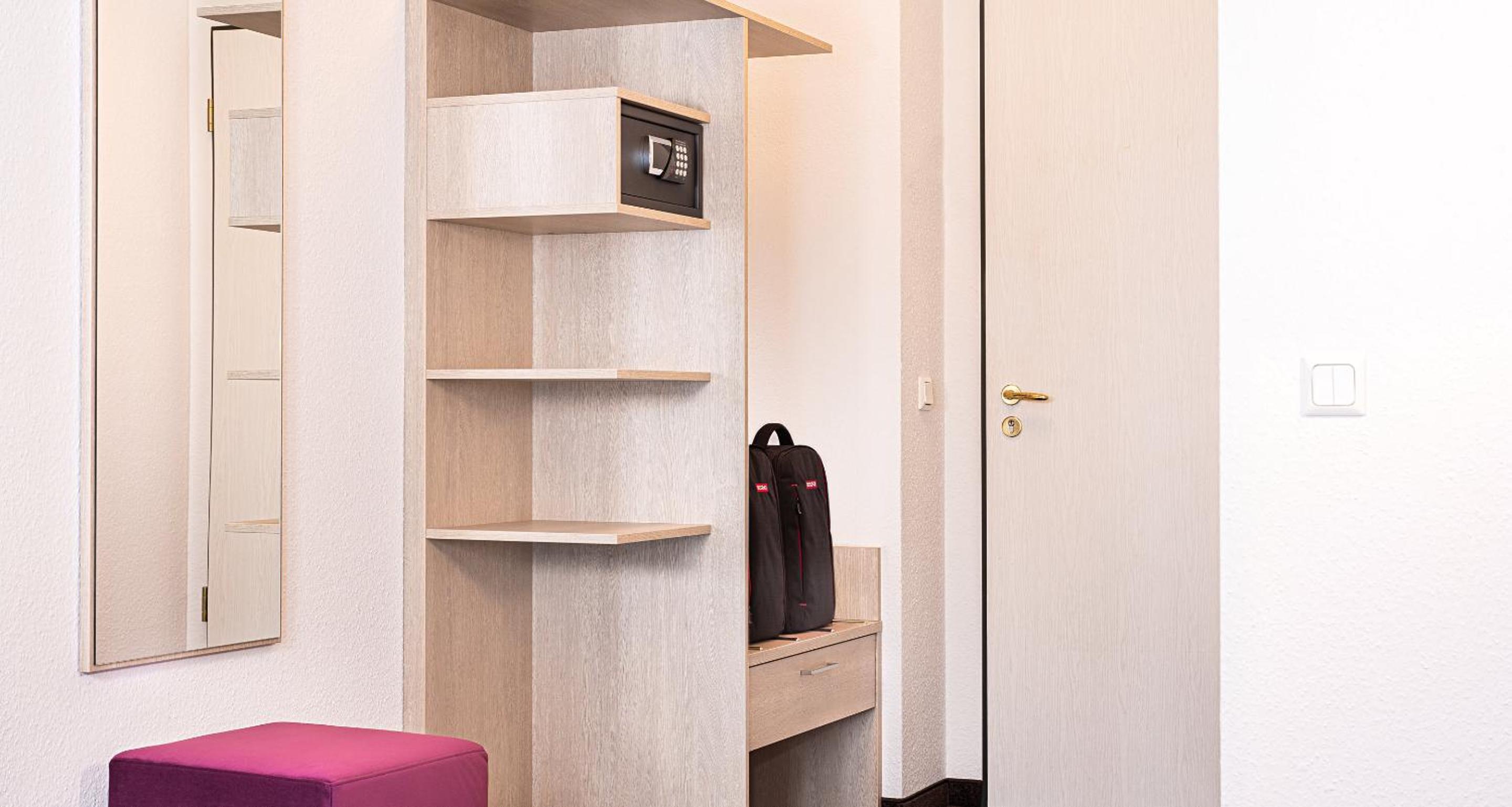 Comfort  Room photo 3
