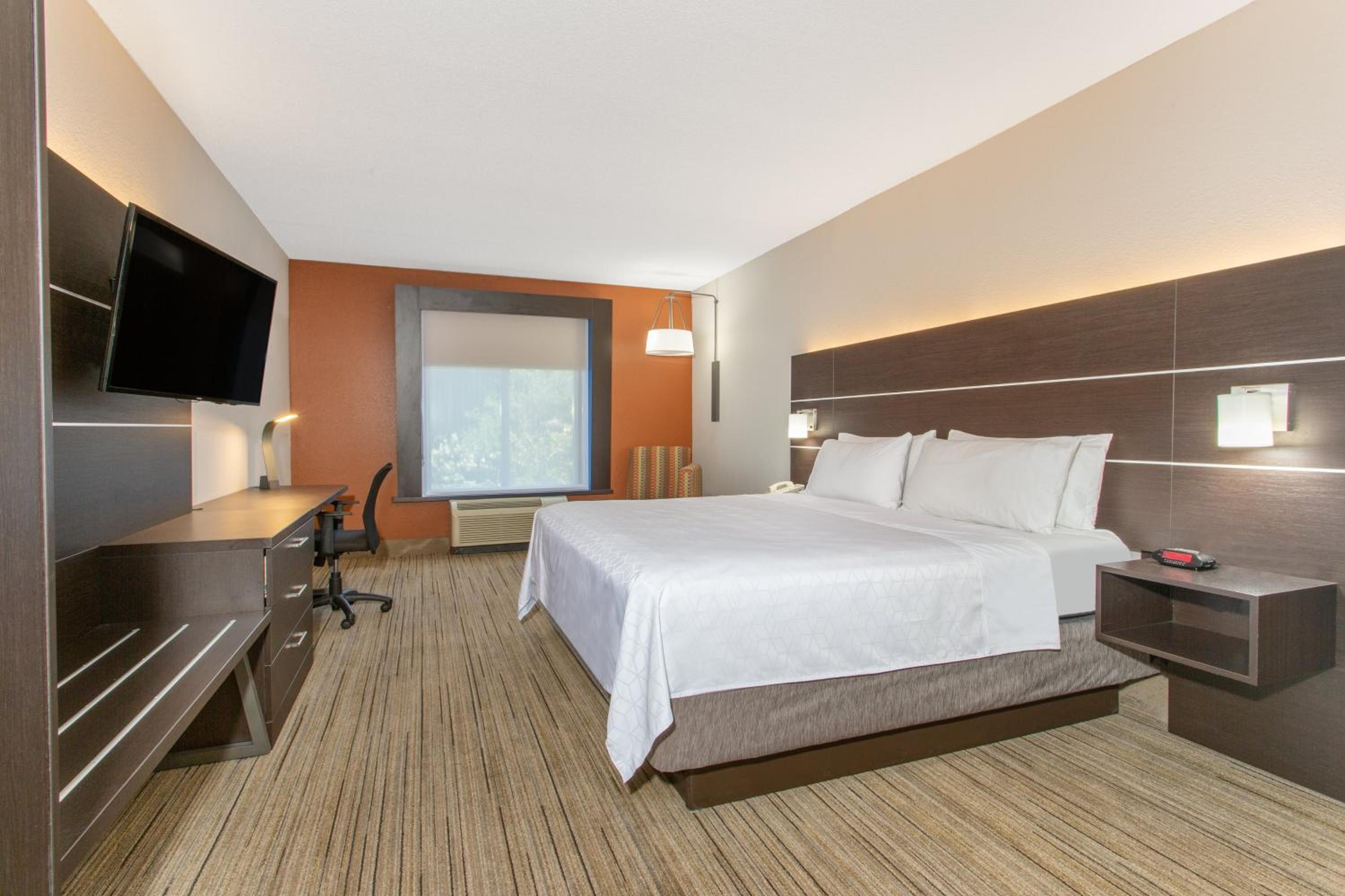 Standard King Room - High Floor - Photo 4
