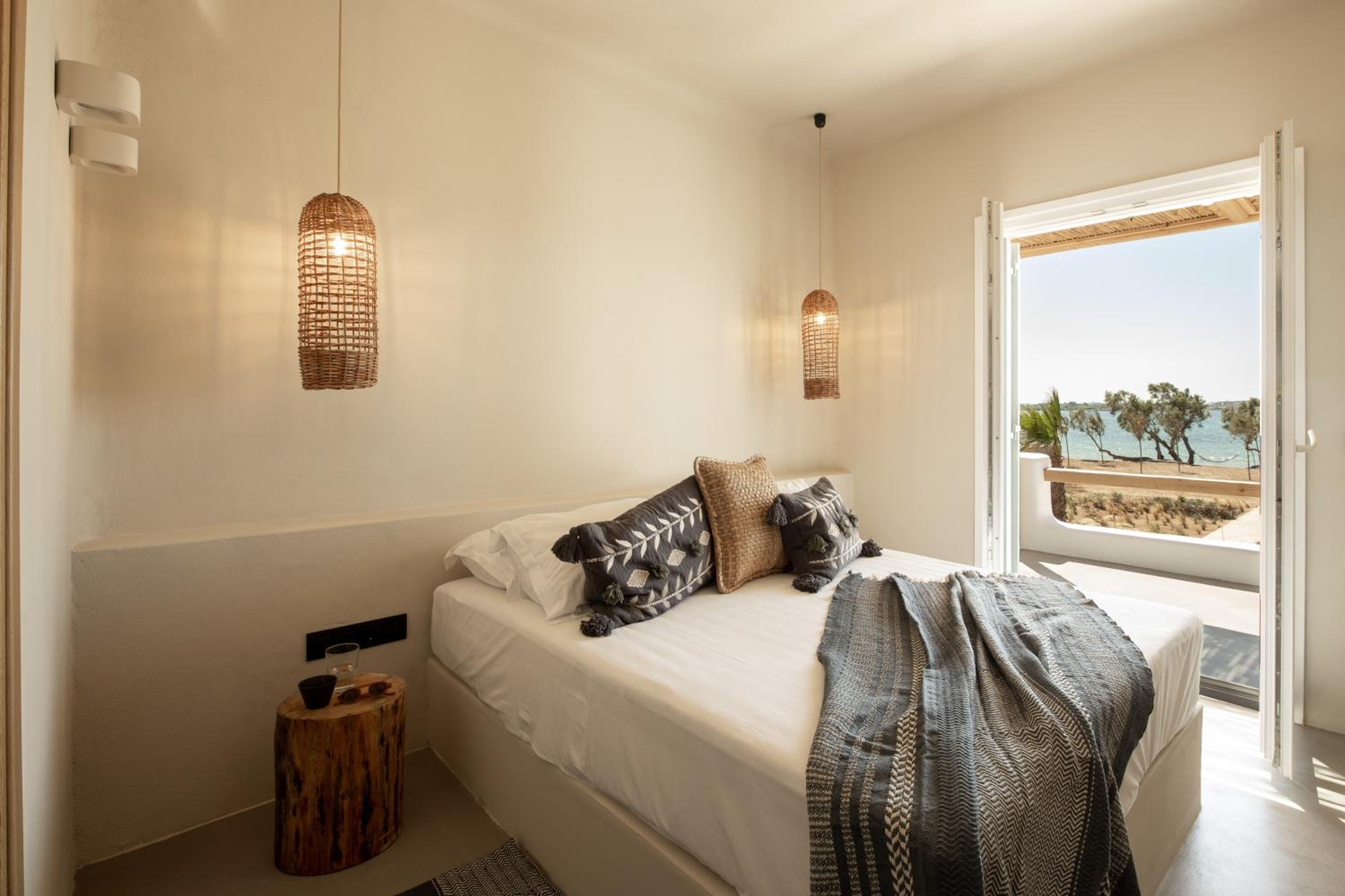 Apartment with Terrace - Photo 1