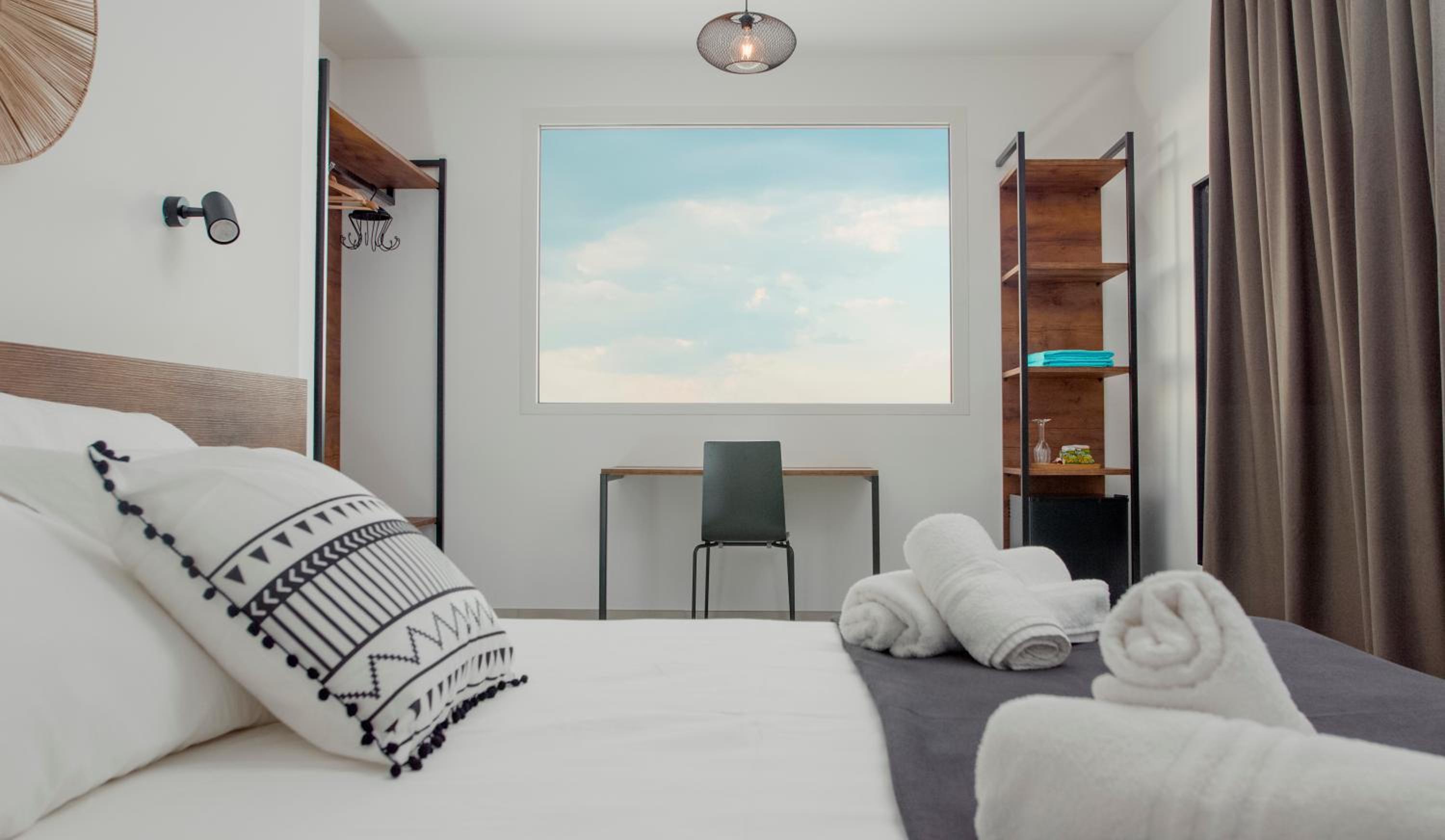 Superior King Room with Sea View photo 1