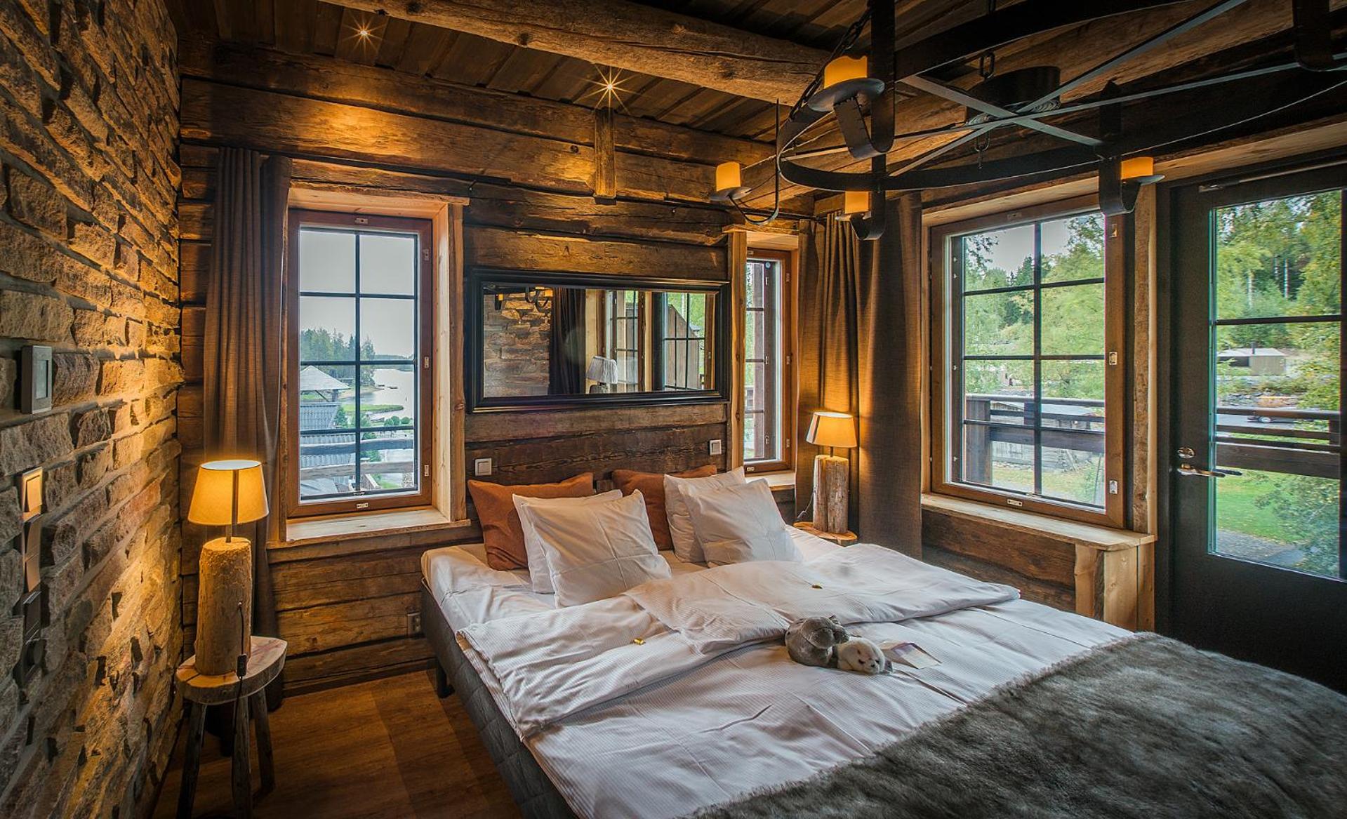 Double or Twin Room with Balcony and spa access - Photo 4