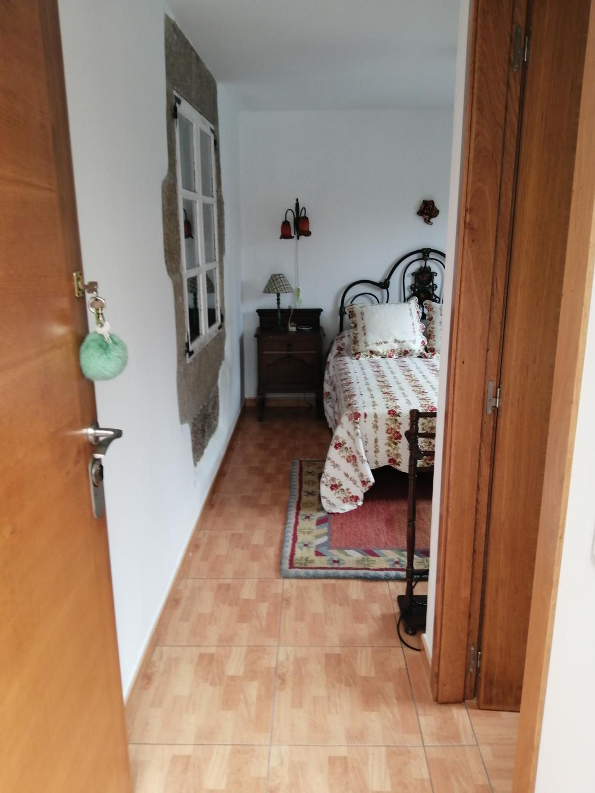 Casa de cinco habitaciones