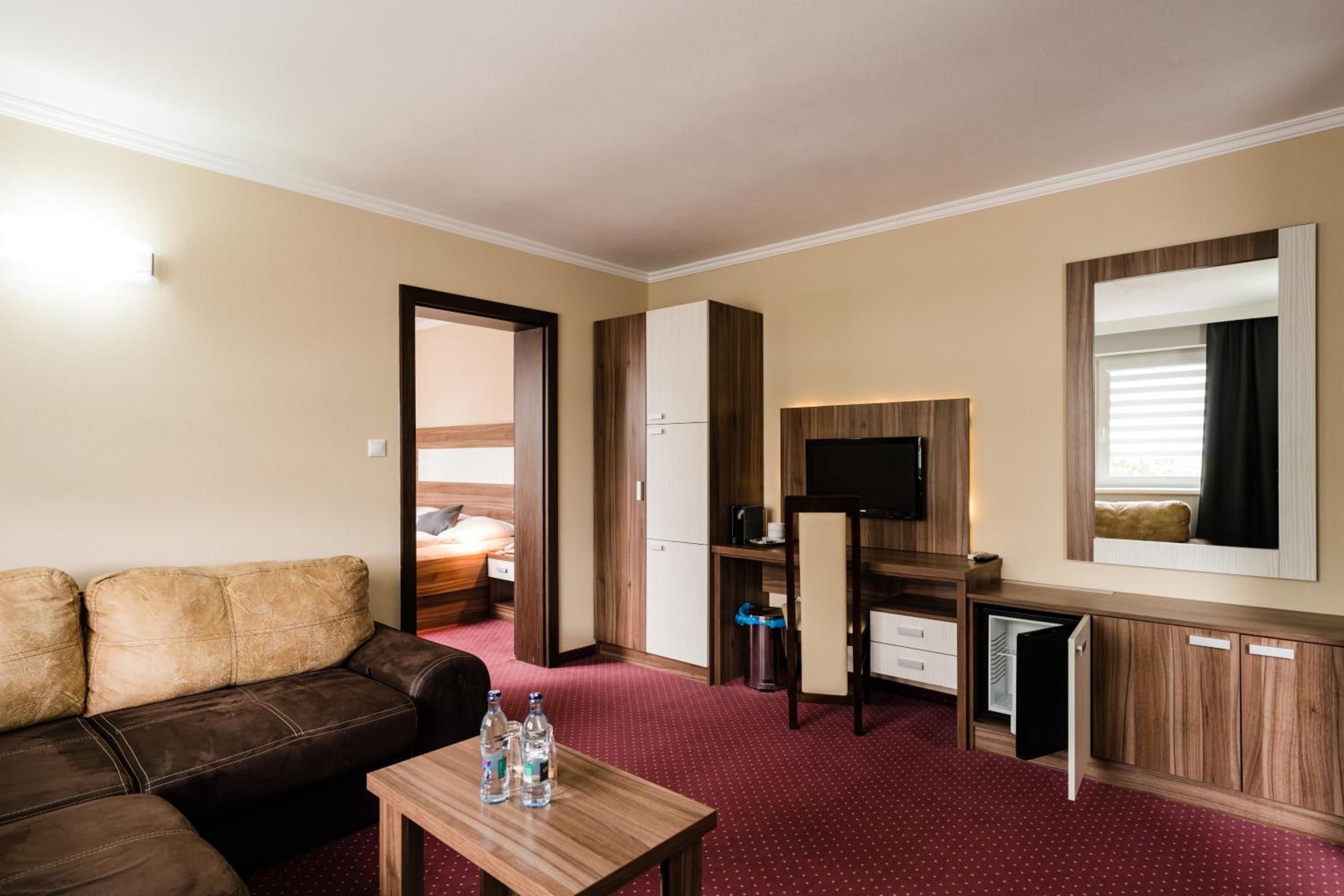 Deluxe Suite - Photo 1