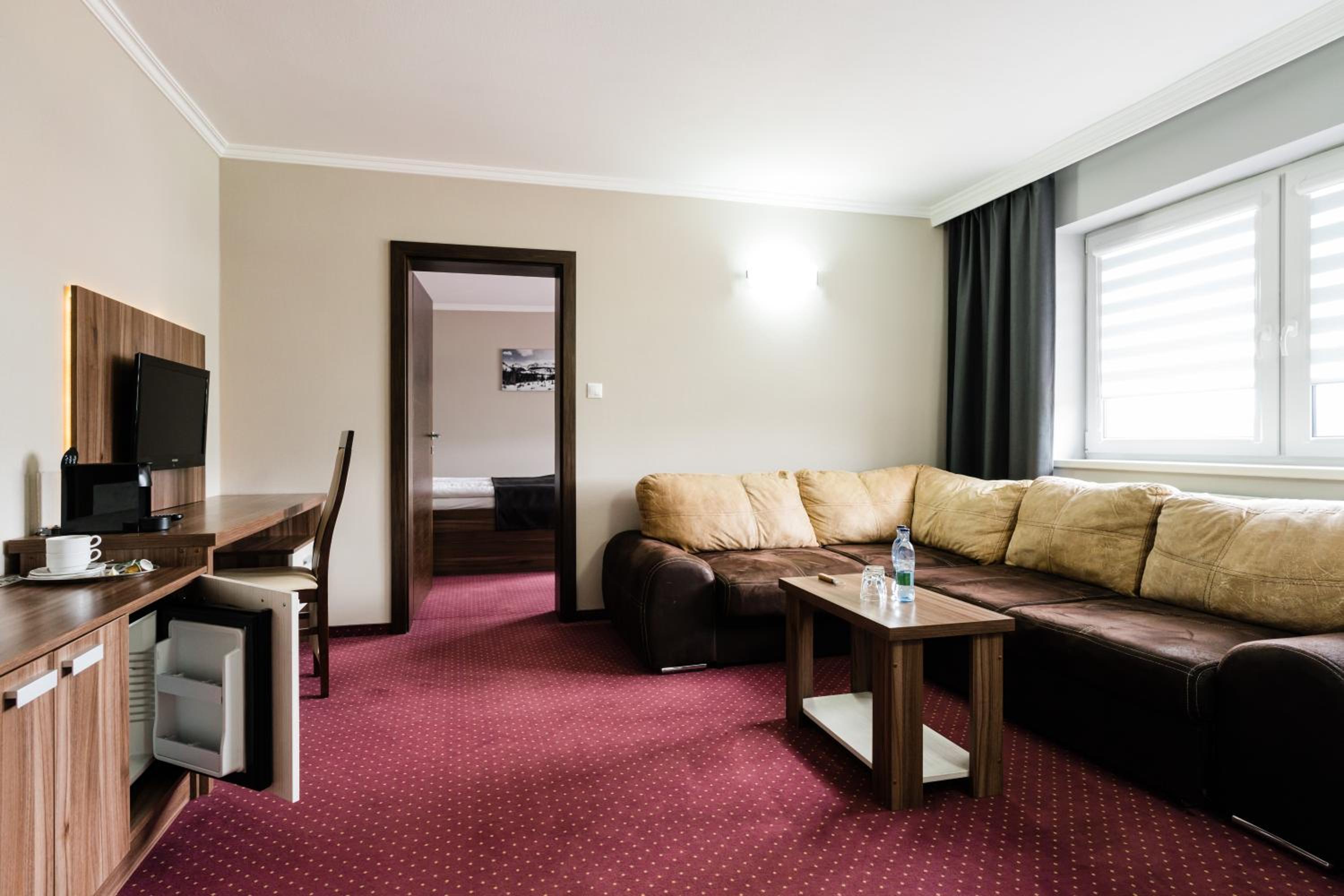 Deluxe Suite - Photo 3