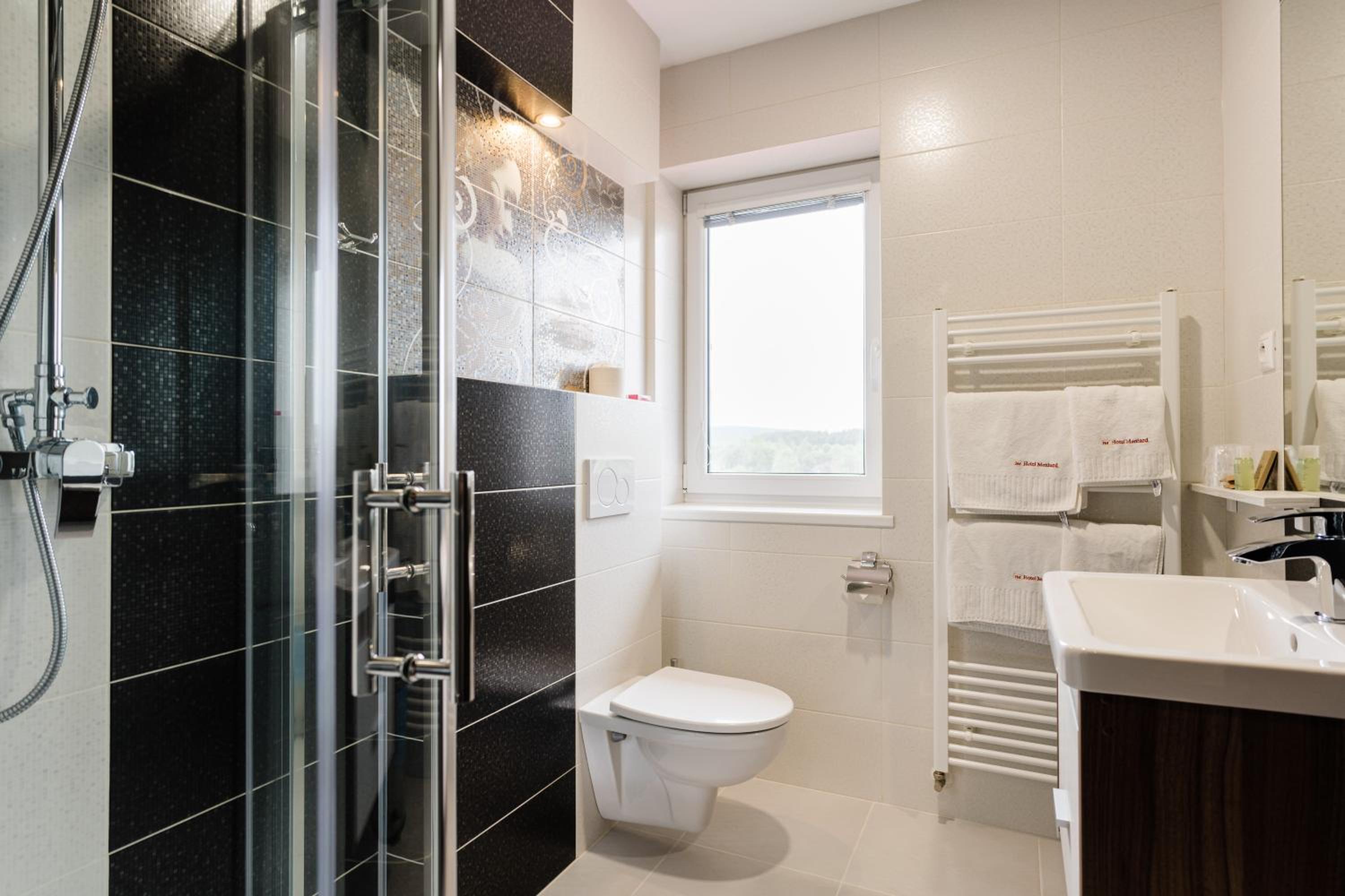 Deluxe Suite - Photo 2