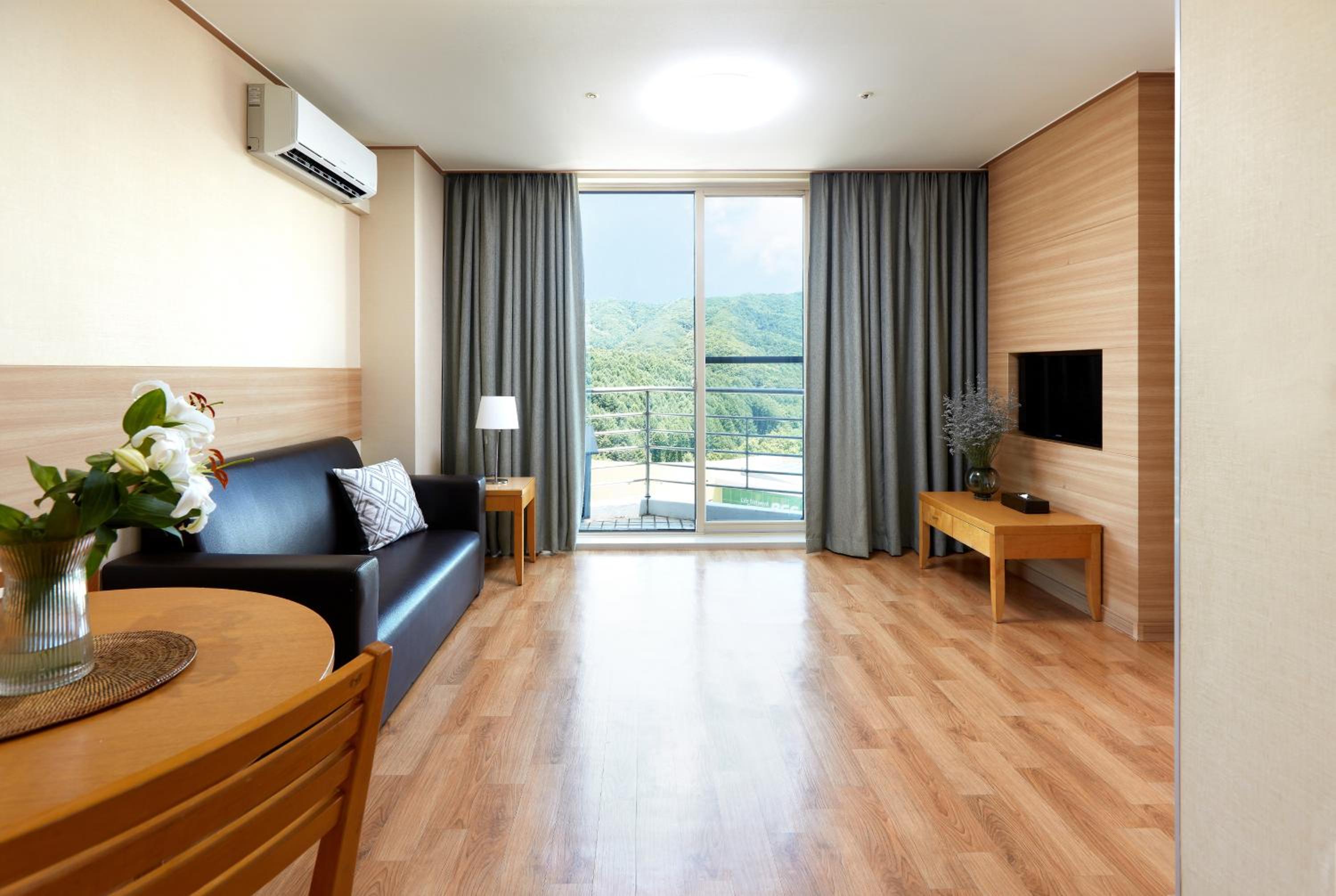 [Water Park for 2] Standard Condominium