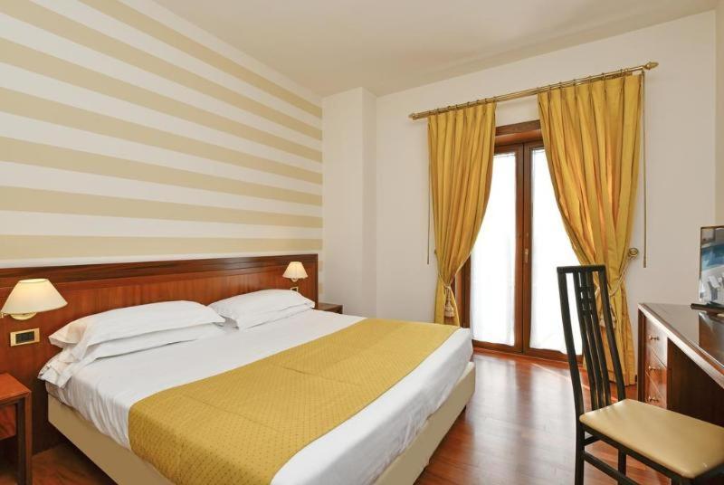Standard Queen Room with Balcony