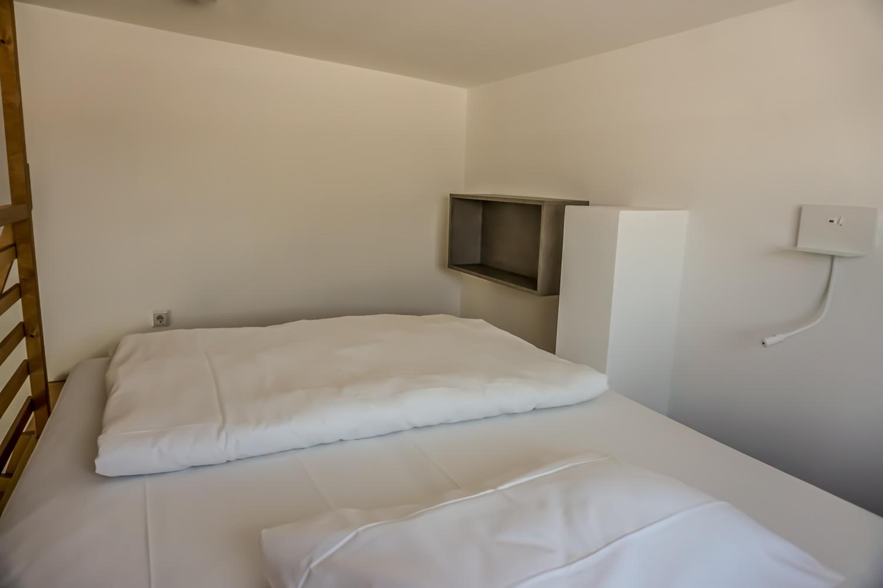 NiceToStay by Fairway Hotels
