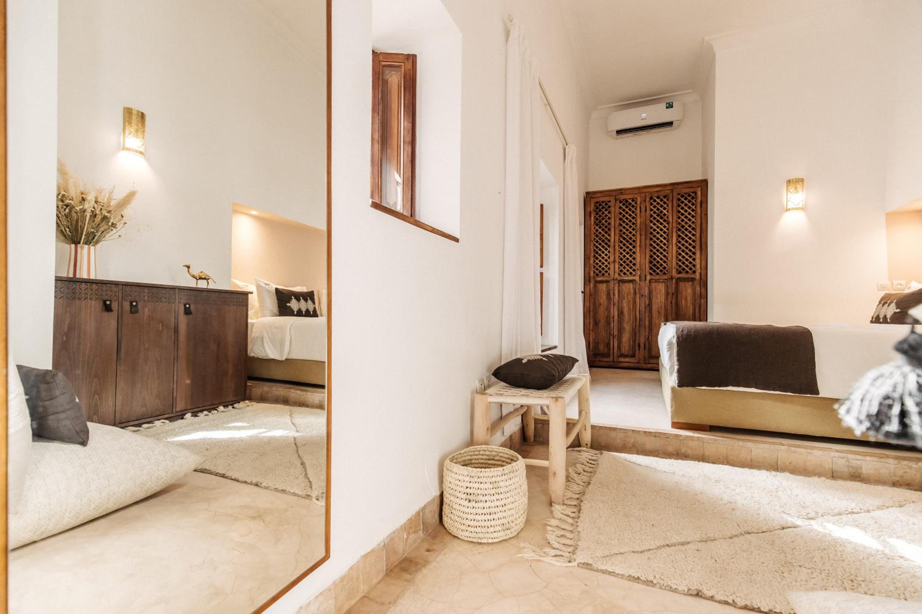 Standard Double Room - Photo 4