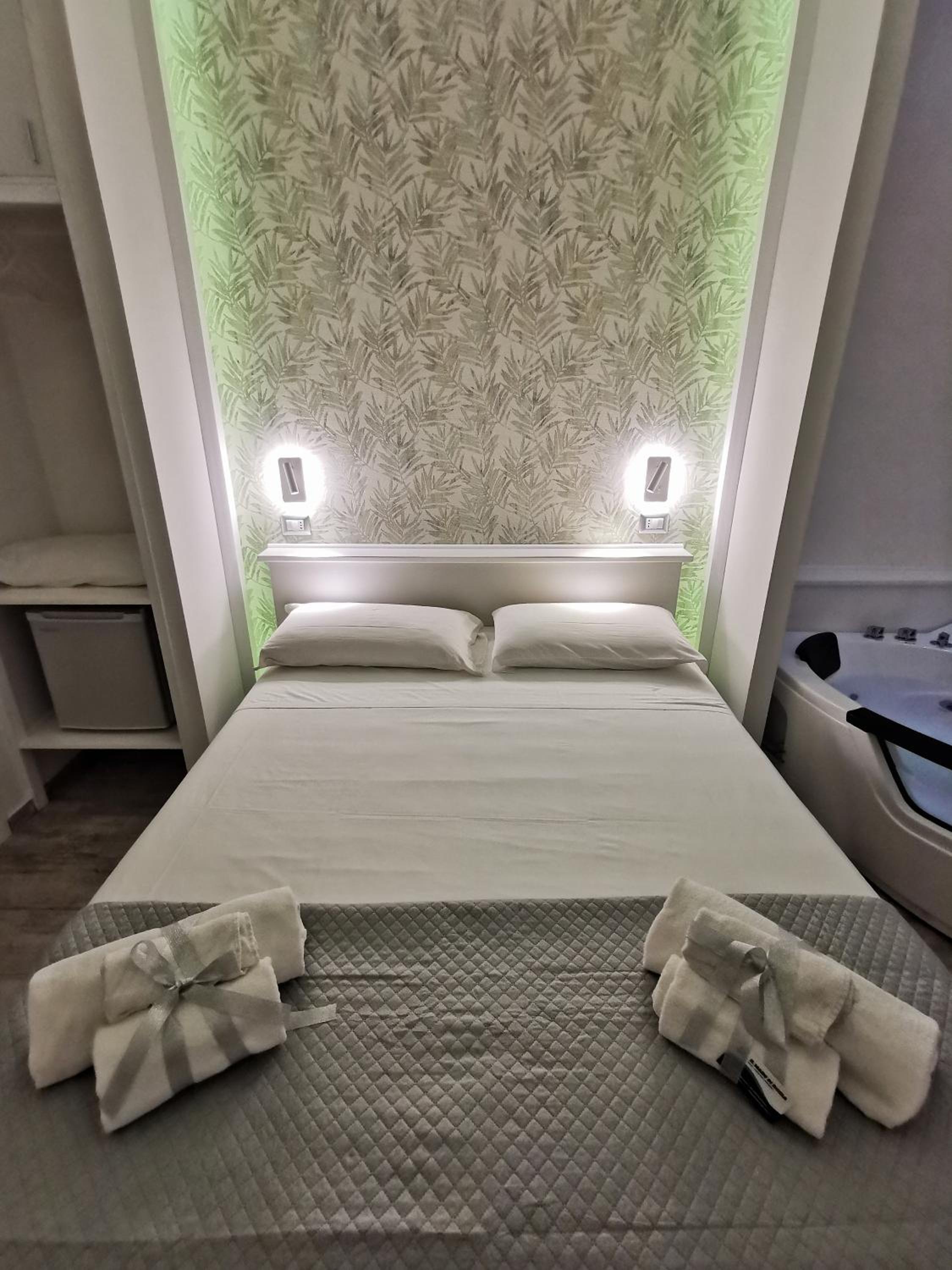 Double Room with Spa Bath