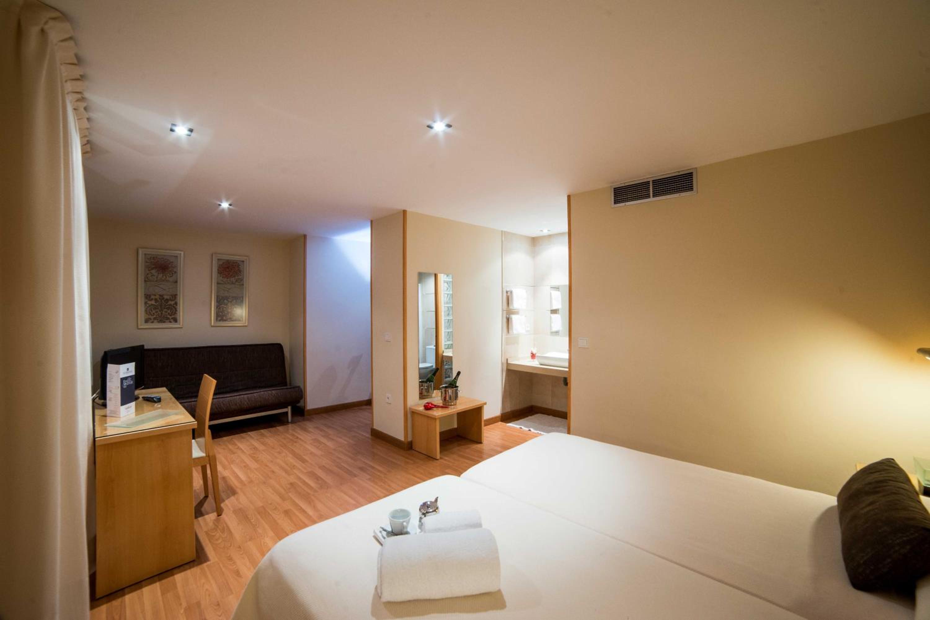 Triple Room - Photo 7