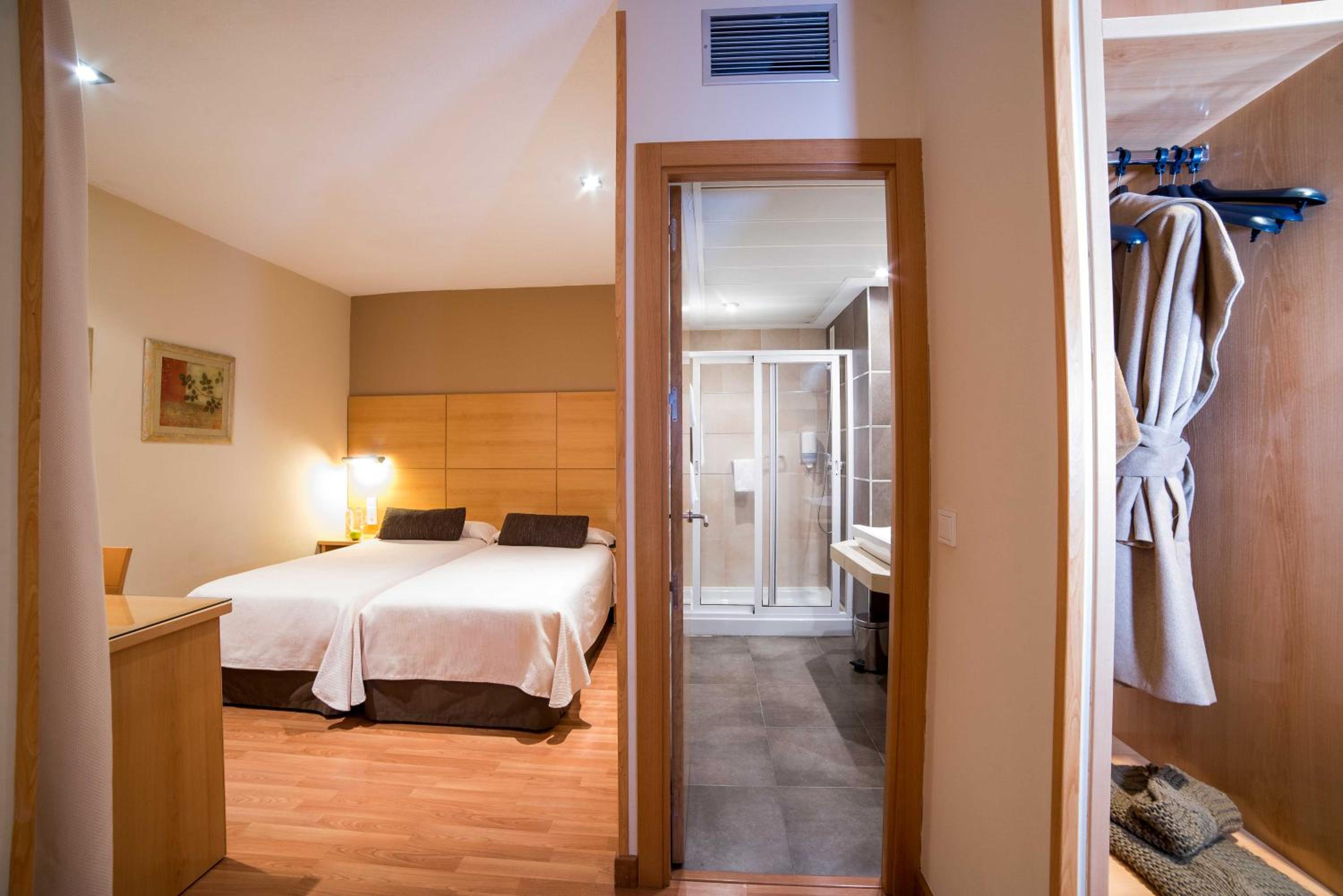 Triple Room - Photo 1